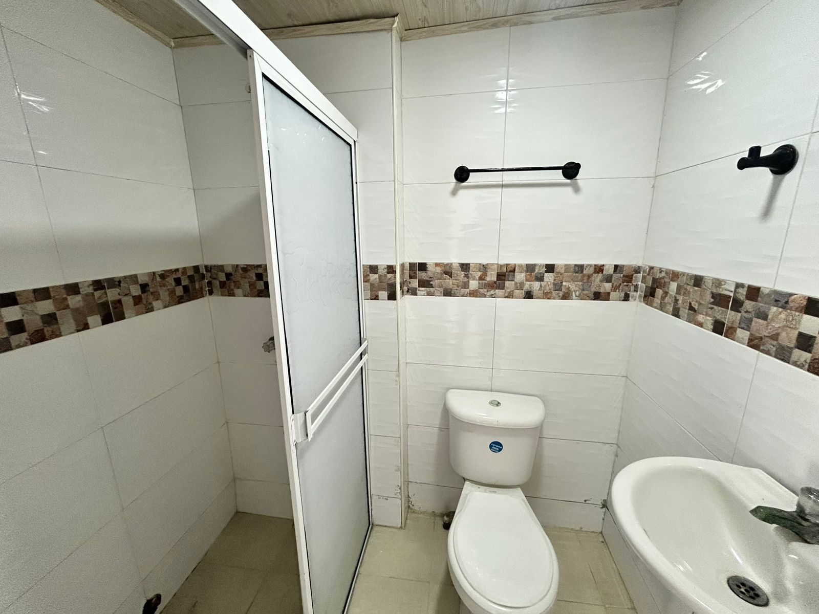 Local comercial- Arriendo Ciudad Jardín Barranquilla