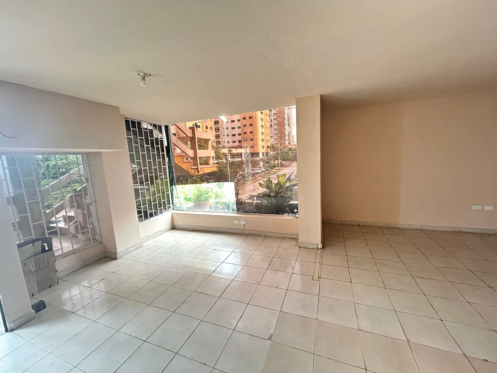 Ciudad Jardín Oficina en Arriendo