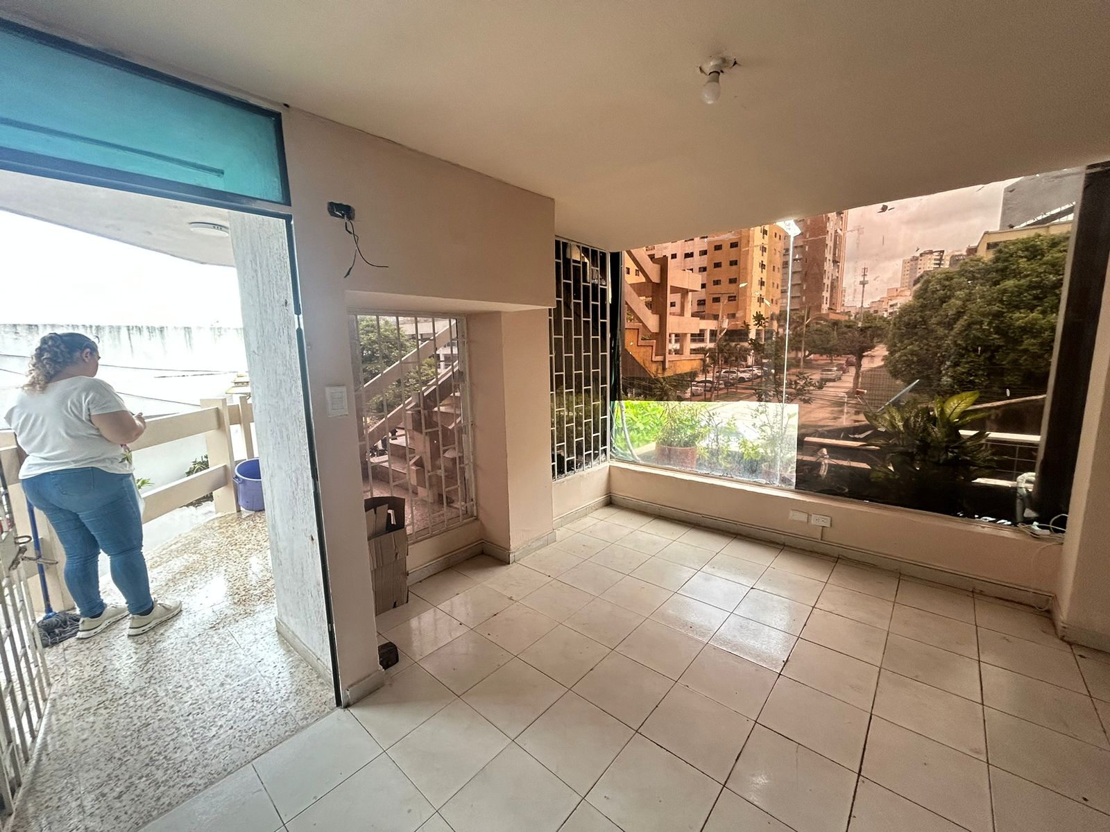 Ciudad Jardín Oficina en Arriendo