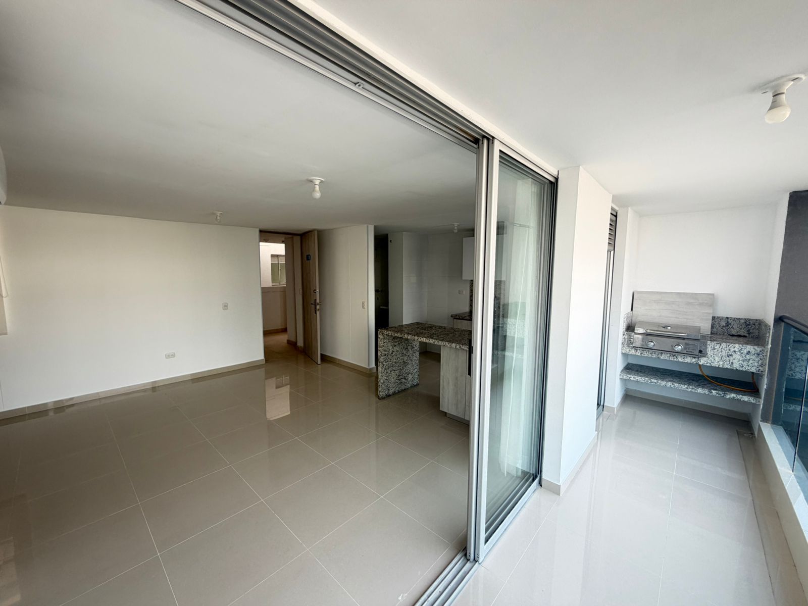 Apartamento en venta/ arriendo- Miramar Barranquilla