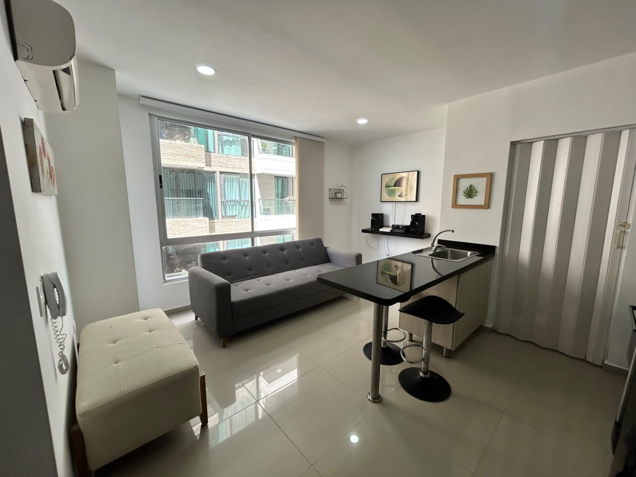 Apartamento amoblado en arriendo- Riomar Barranquilla