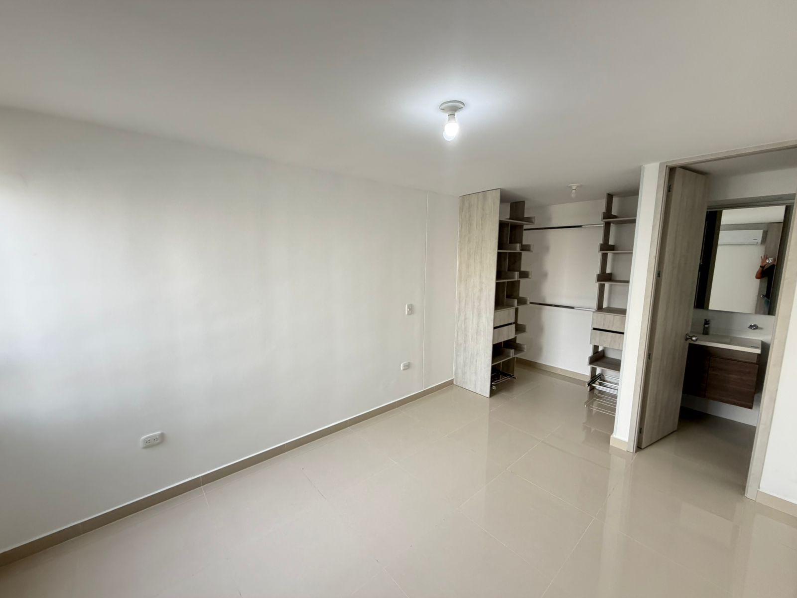 Apartamento en venta/ arriendo- Miramar Barranquilla