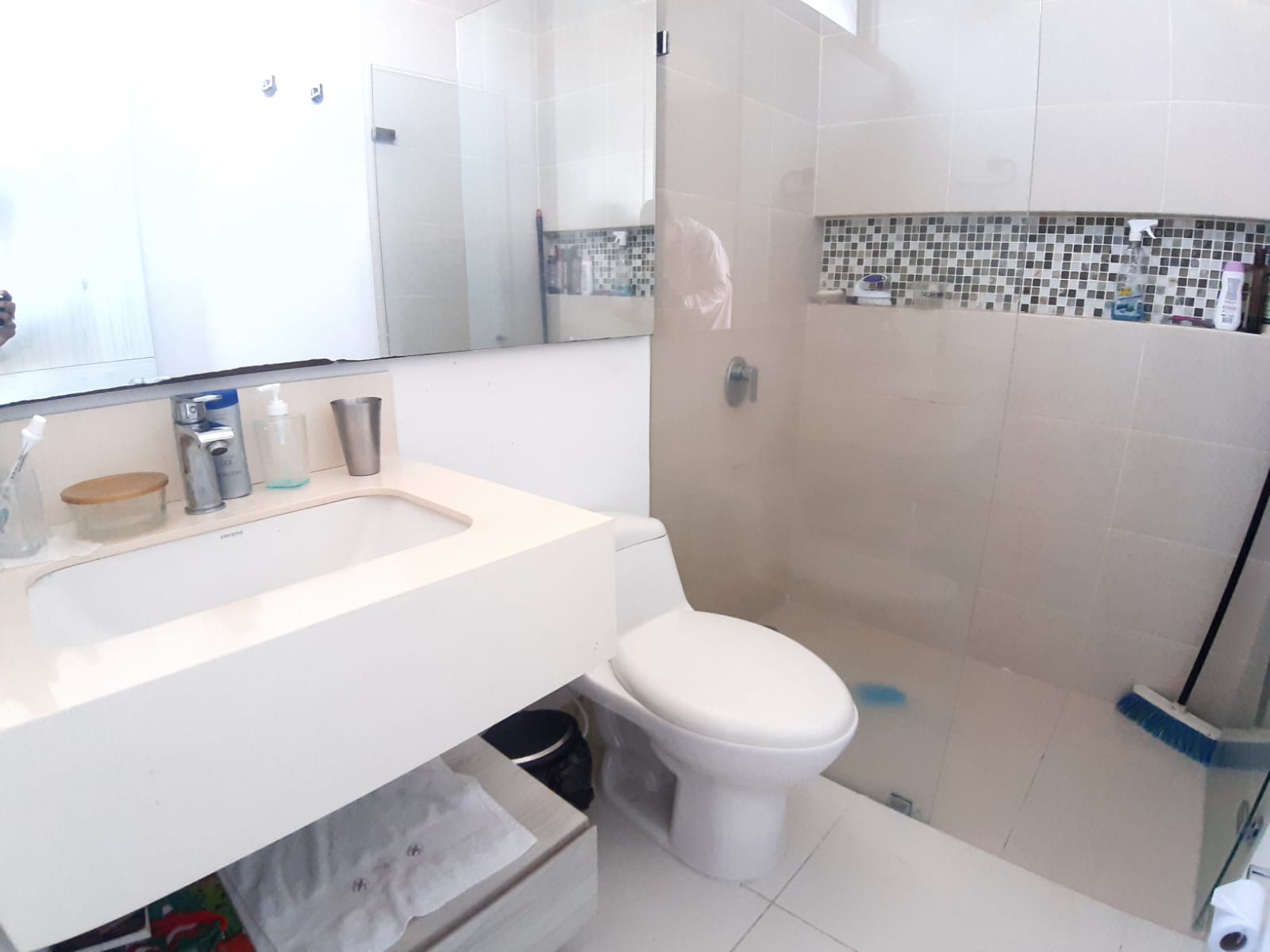 Altos del Limón - Apartamento en venta - Barranquilla.