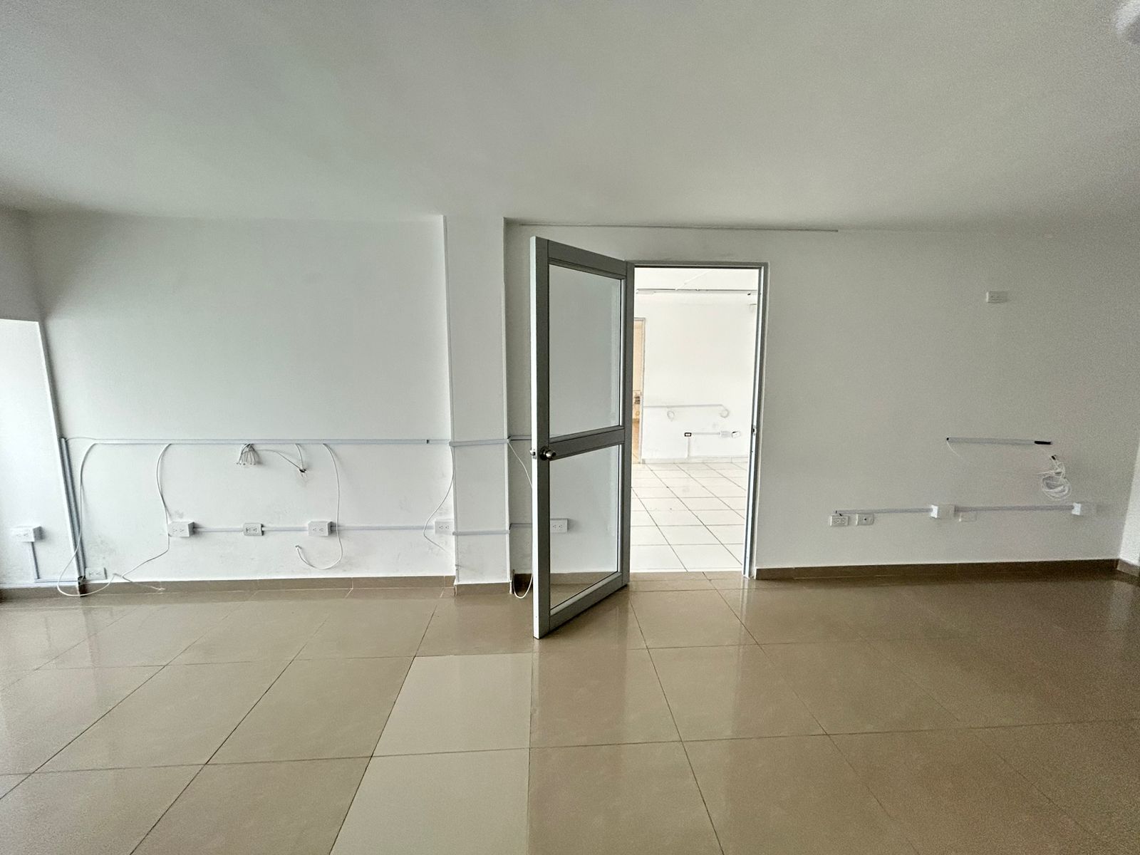 Local Comercial en arriendo - Ciudad Jardín - Barranquilla