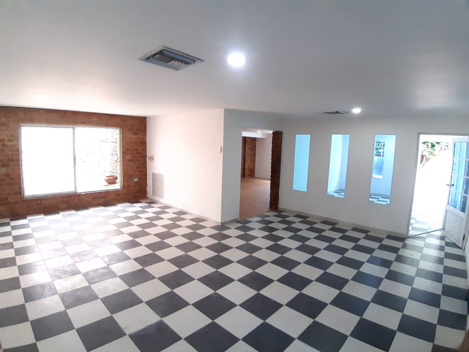 El Tabor - Casa Comercial en venta y arriendo - Barranquilla
