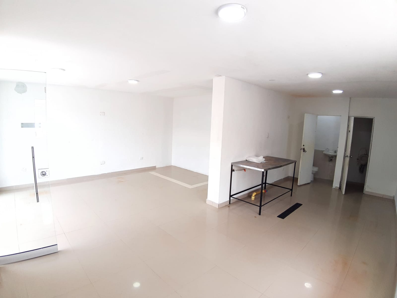 Buena Esperanza - Local en arriendo - Barranquilla.