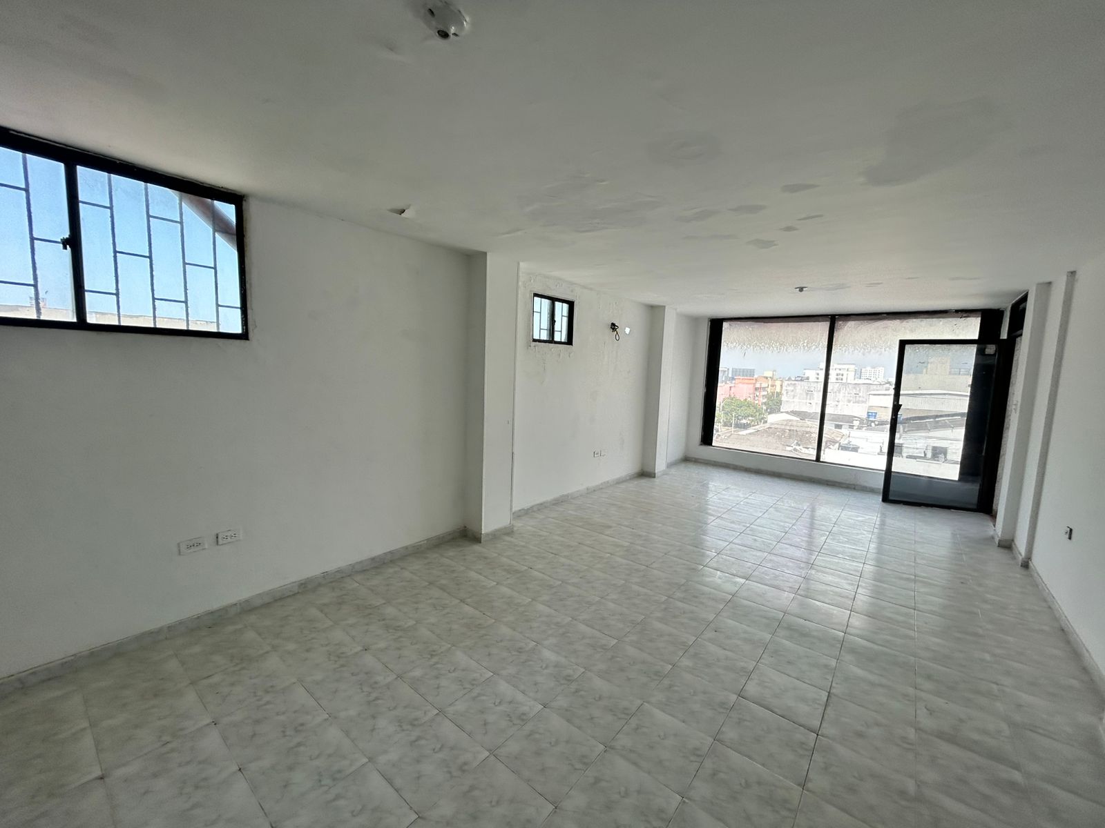 Local Comercial -Ciudad Jardín -Barranquilla