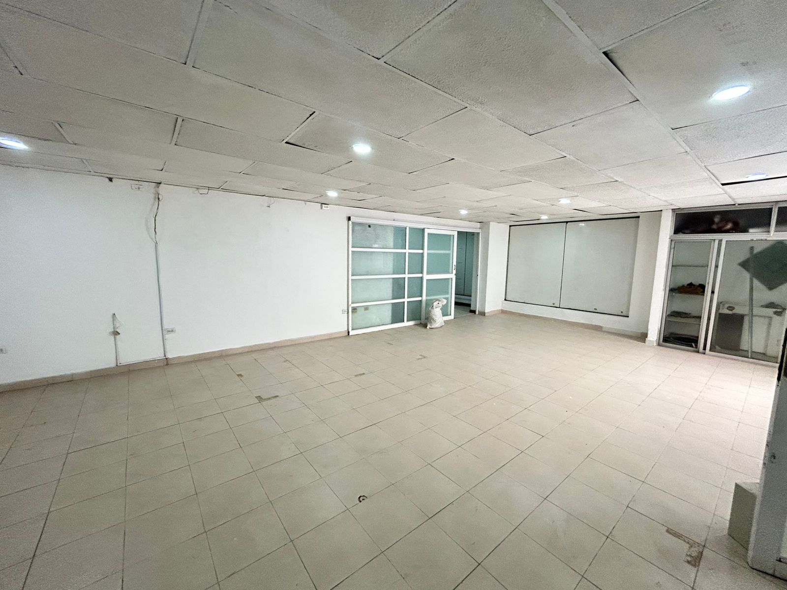 Local comercial arriendo- Riomar Barranquilla