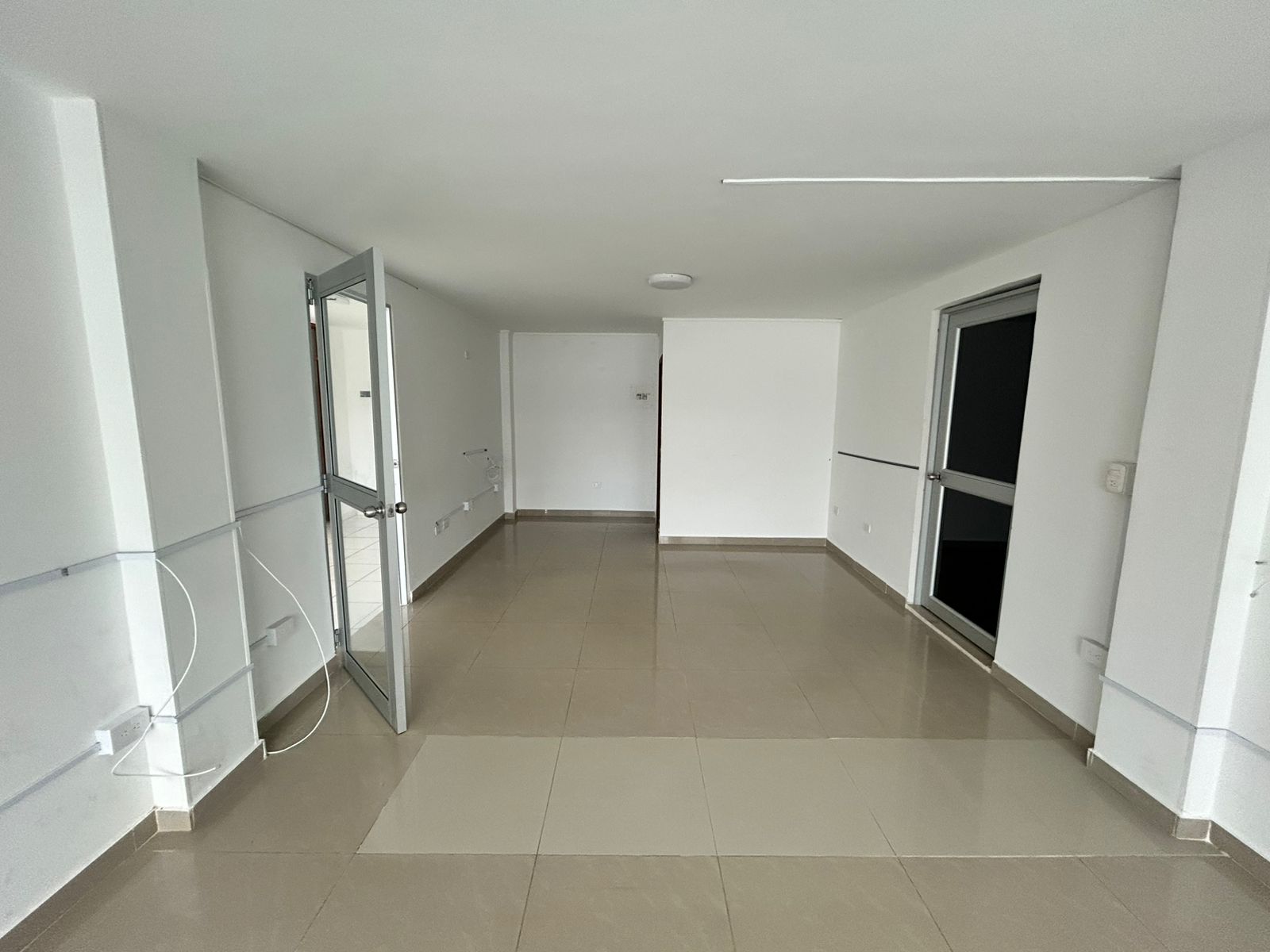 Local Comercial en arriendo - Ciudad Jardín - Barranquilla