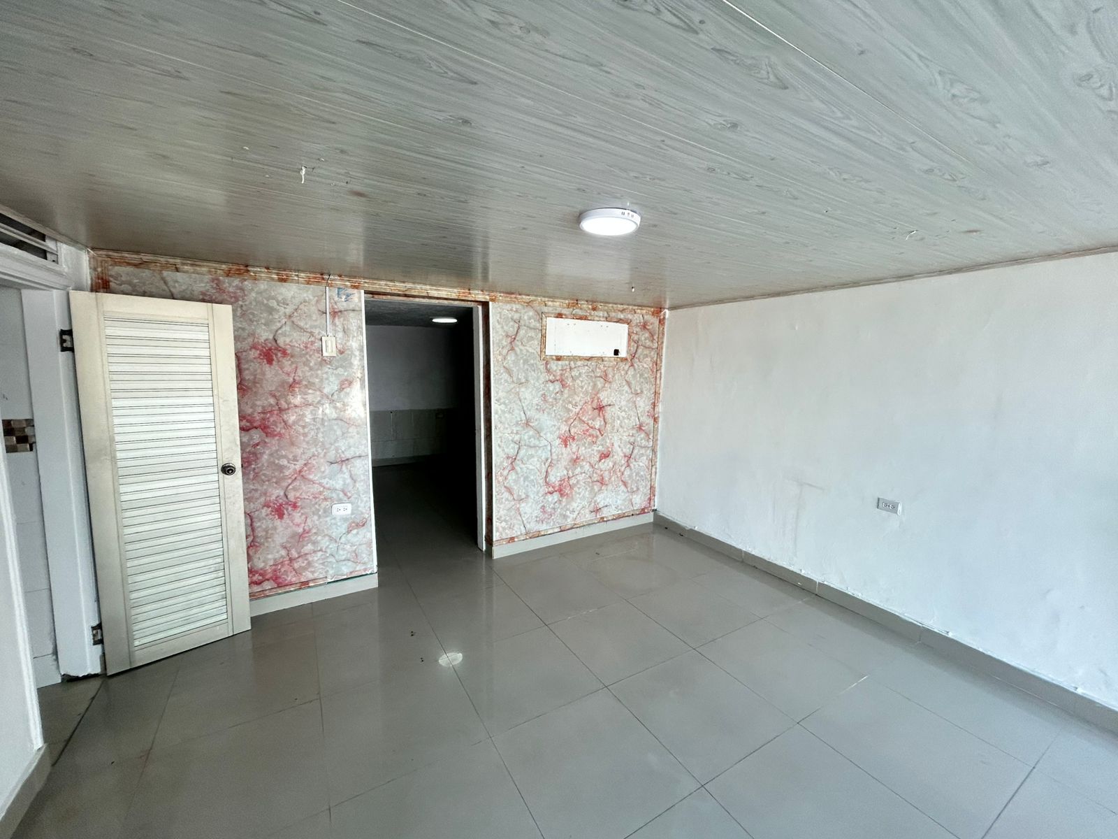 Local comercial- Arriendo Ciudad Jardín Barranquilla