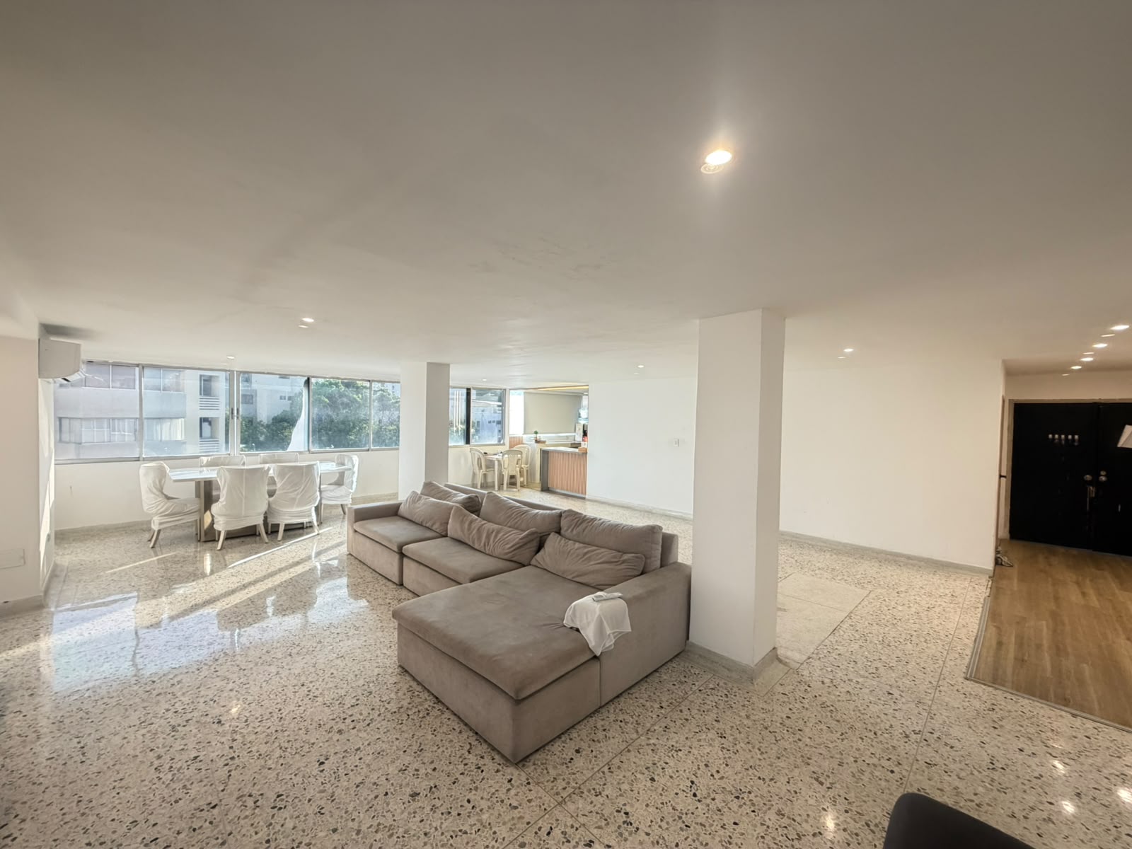 Apartamento en venta - Riomar- Barranquilla