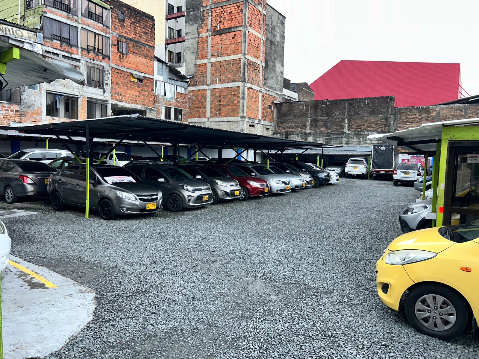 Imagen de se vende lote con parqueadero en el centro de pereira