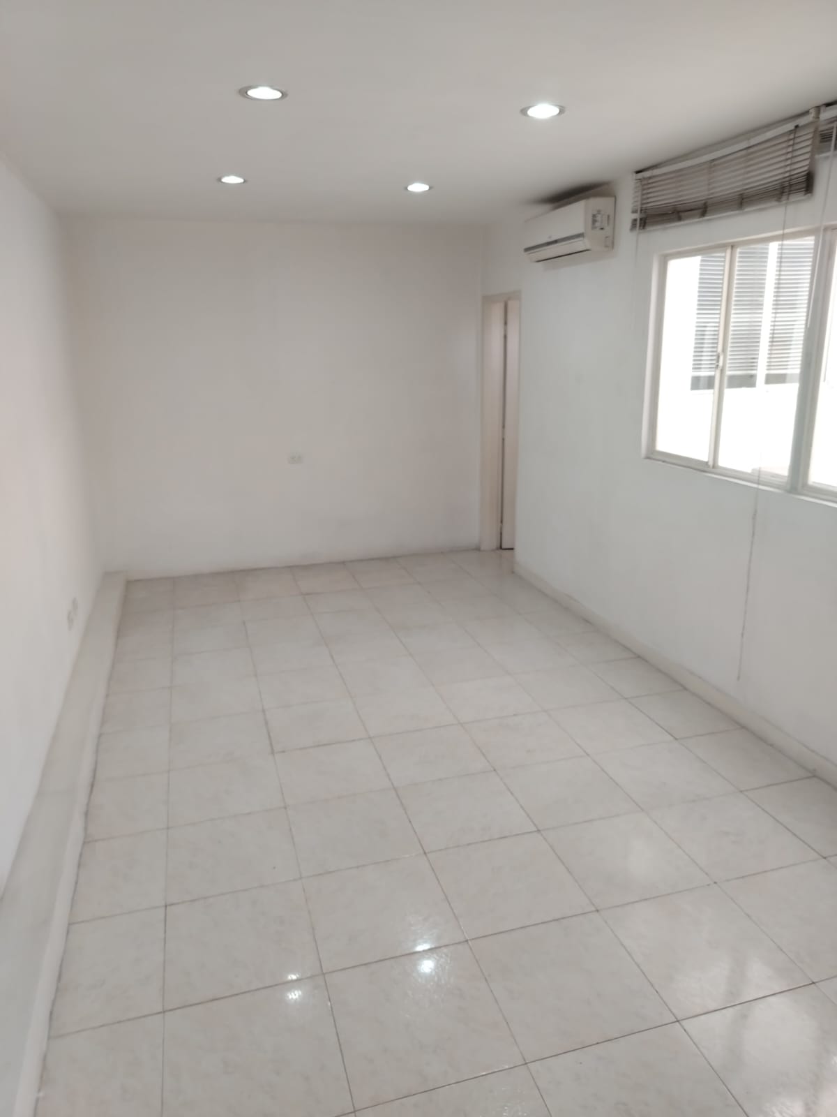 Imagen de Se vende Consultorio/ Oficina en el Centro de Pereira