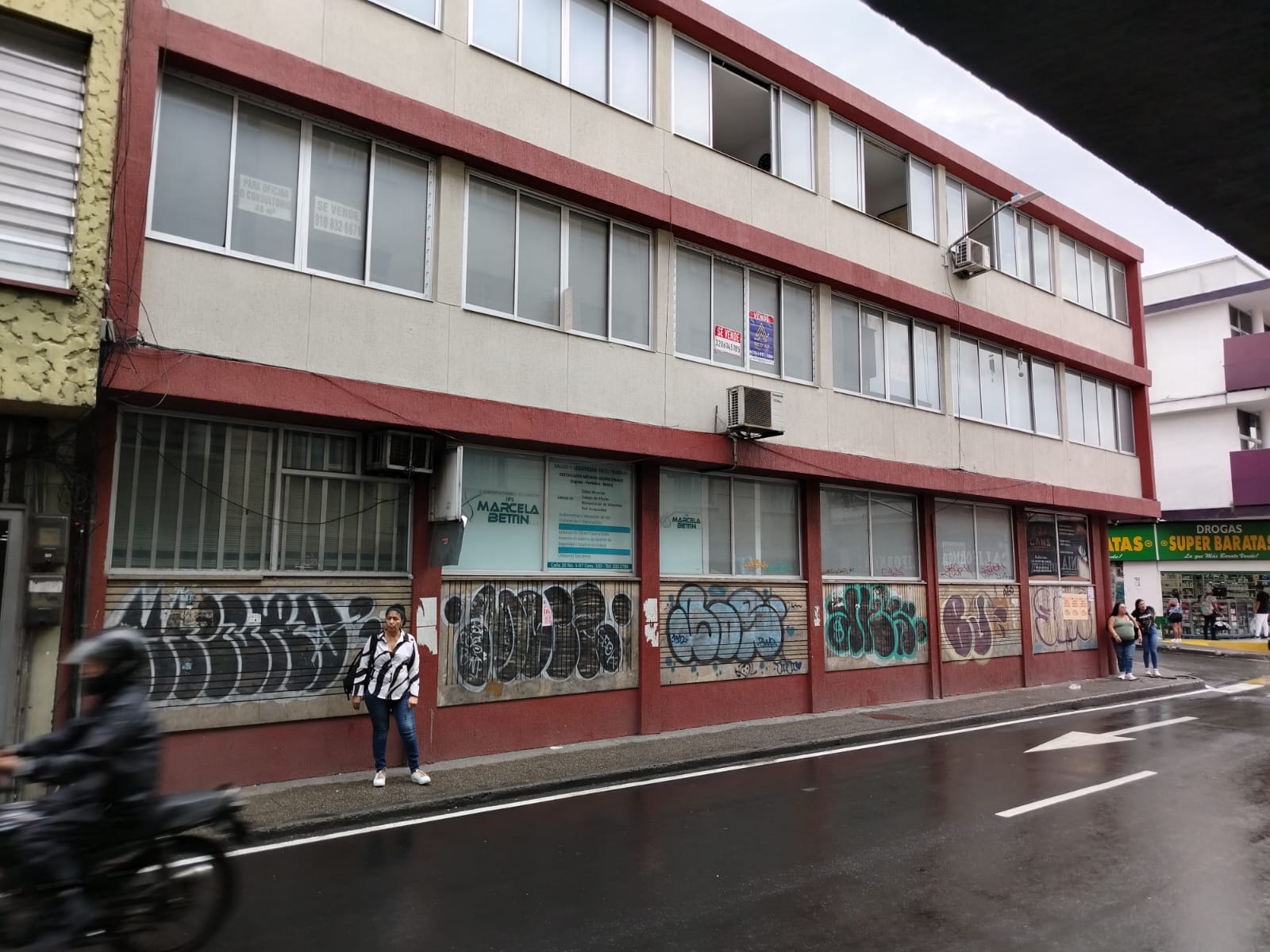 Imagen de Se vende Consultorio/ Oficina en el Centro de Pereira