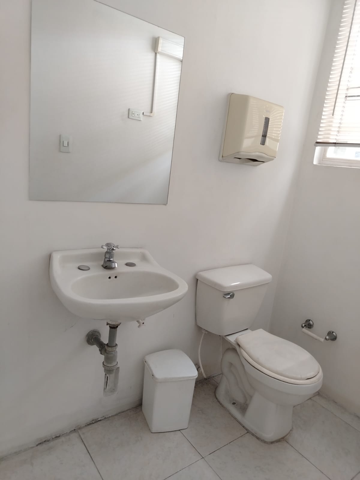 Imagen de Se vende Consultorio/ Oficina en el Centro de Pereira