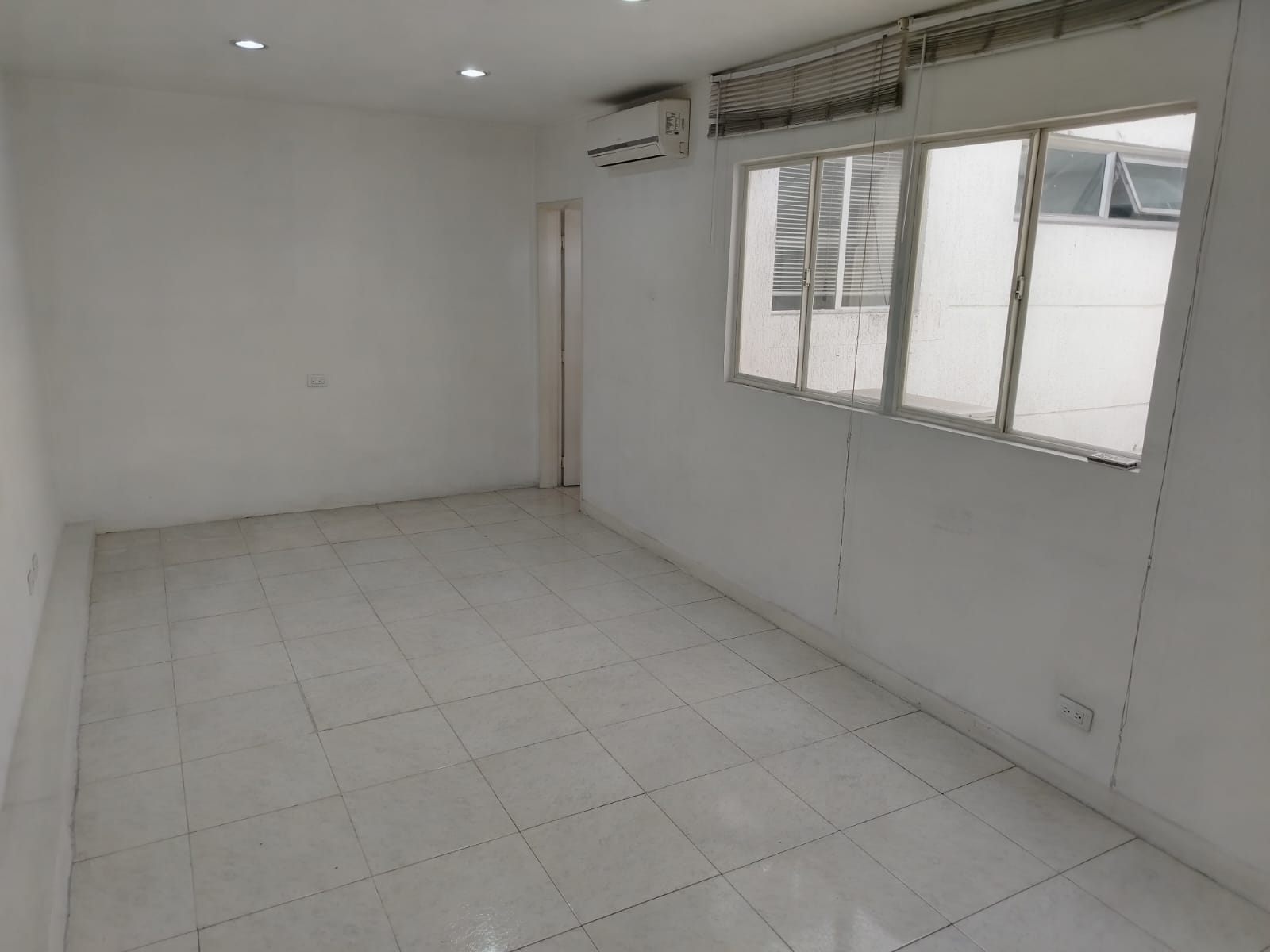 Imagen de Se vende Consultorio/ Oficina en el Centro de Pereira