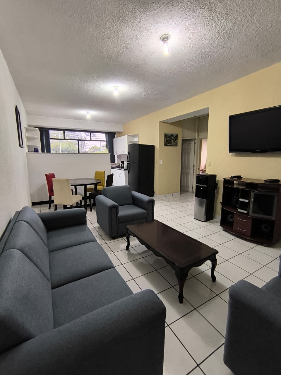 Apartamento amueblado 2 hab. en Zona 4, 5° Nivel, sector IGA | 4 G.N.