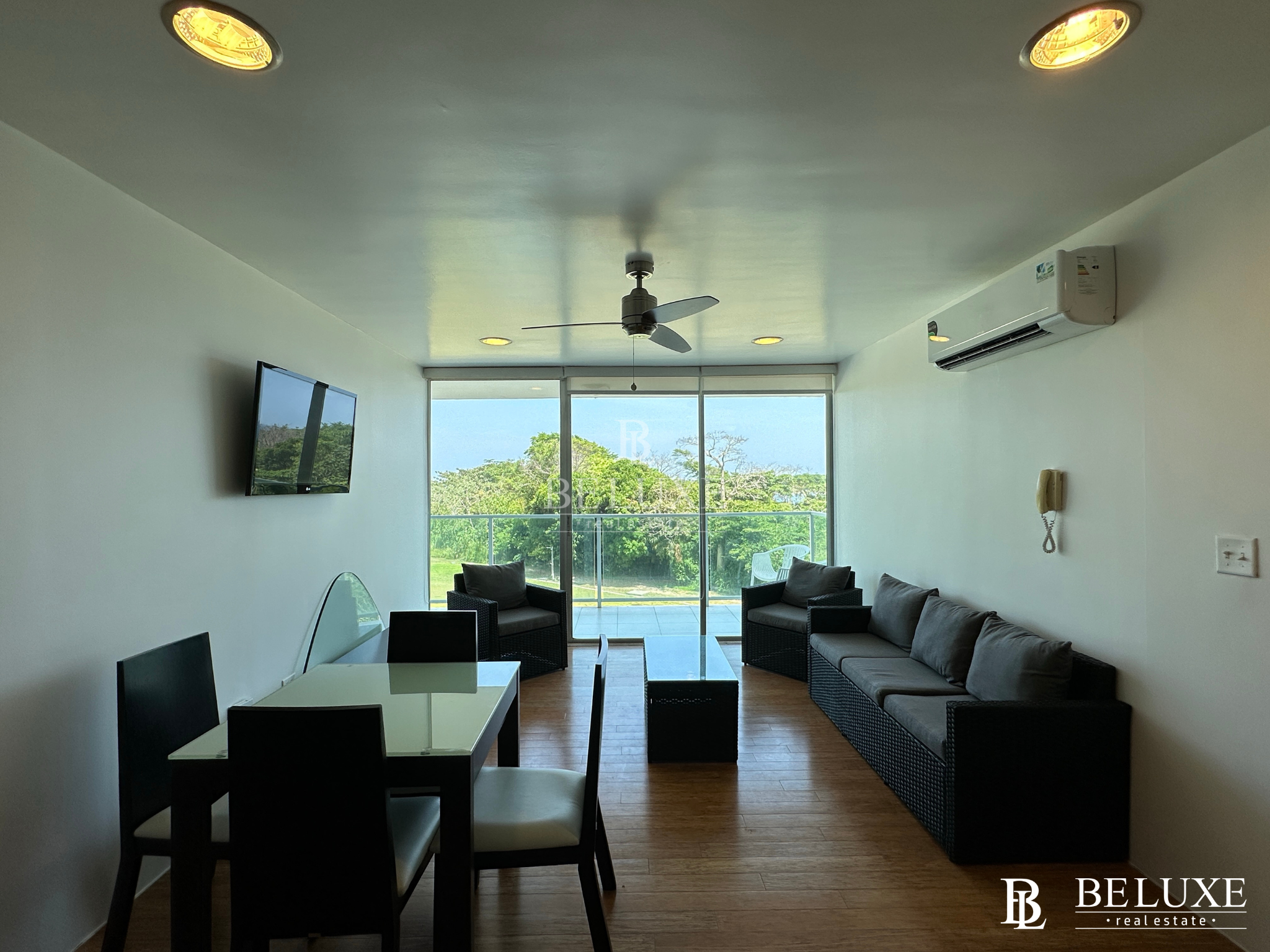 SE VENDE APARTAMENTO EN LA PLAYA, AMOBLADO EN COLÓN, PH BALA BEACH (5)