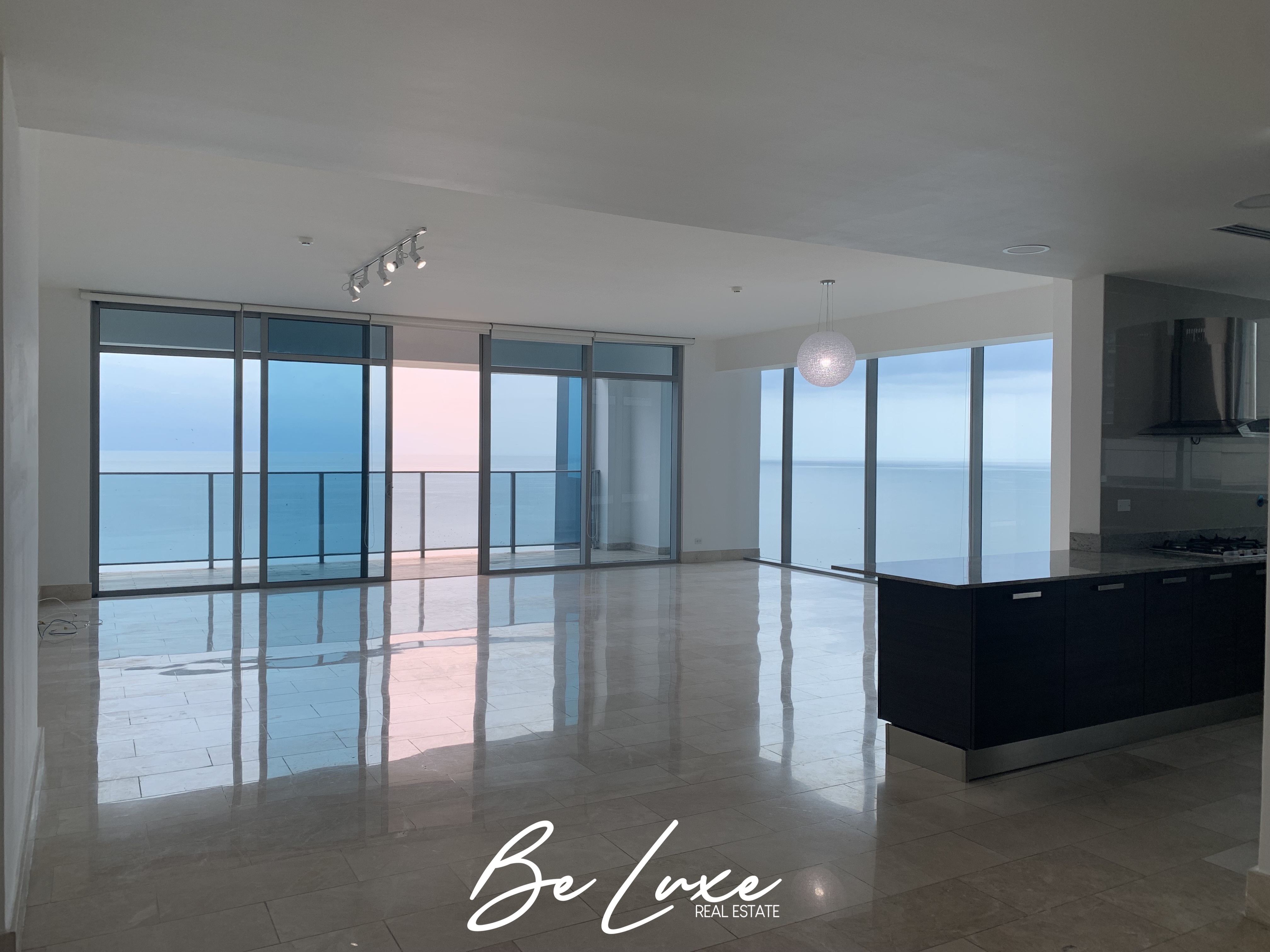 VENDO APARTAMENTO EN PUNTA PACÍFICA, PH GRAND TOWER (P)