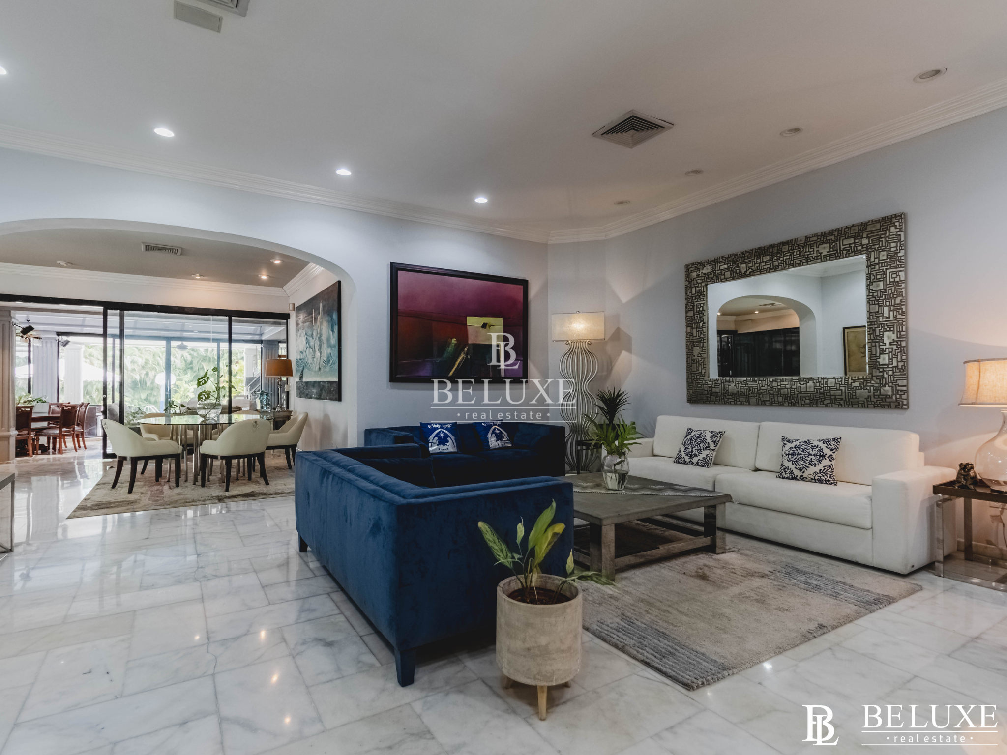 VENDO CASA  EN ALTOS DEL GOLF CON PISCINA   (9)