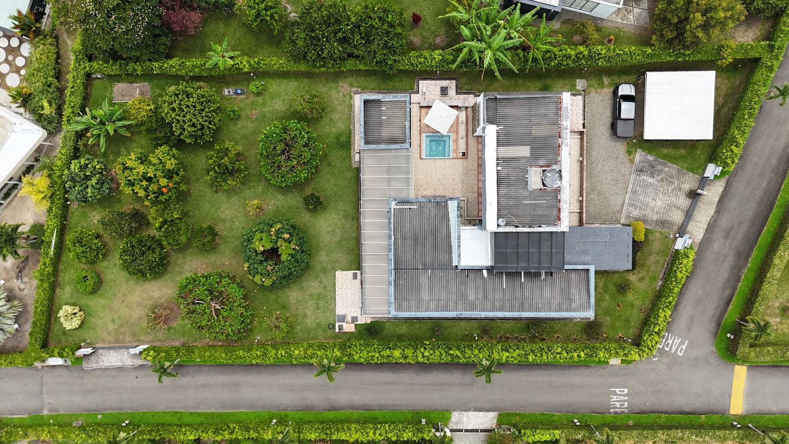 CASA CAMPESTRE EN VENTA, VIA EL CAIMO