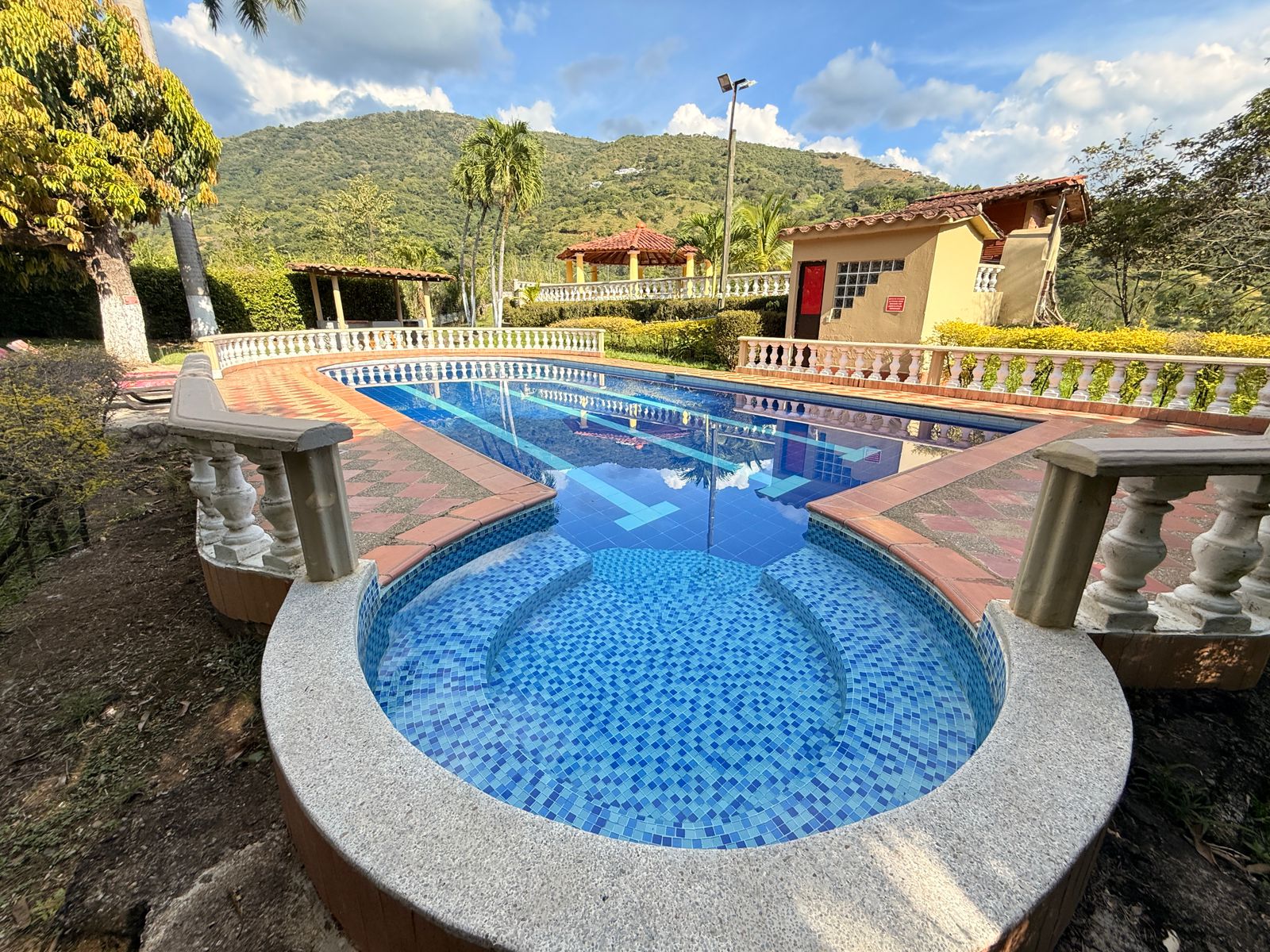 VENDO HERMOSA FINCA DE RECREO SAN JERONIMO — foto 3 de 28