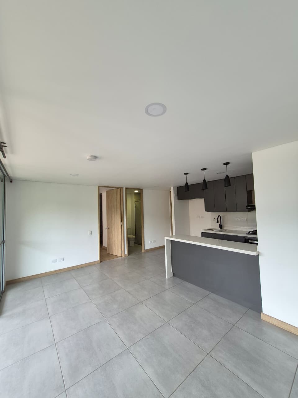 VENDO MODERNO APARTAMENTO EN SABANETA — foto 2 de 17