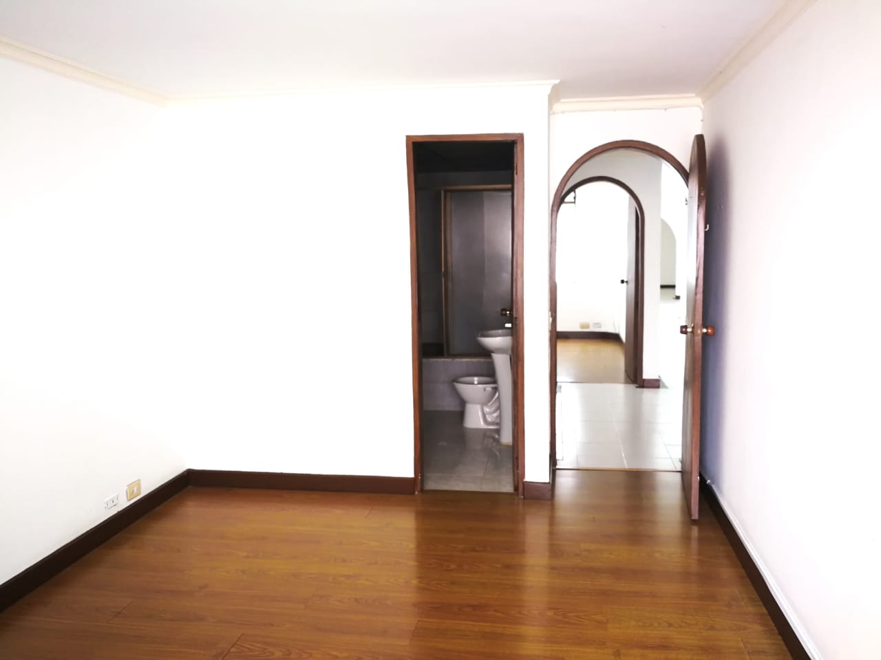 APARTAMENTO EN VENTA LAURELES — foto 5 de 25