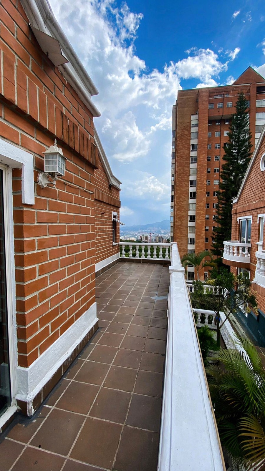 OPORTUNIDAD DE INVERSIÓN CASA PALMAS SECTOR COUNTRY CLUB  — foto 4 de 11