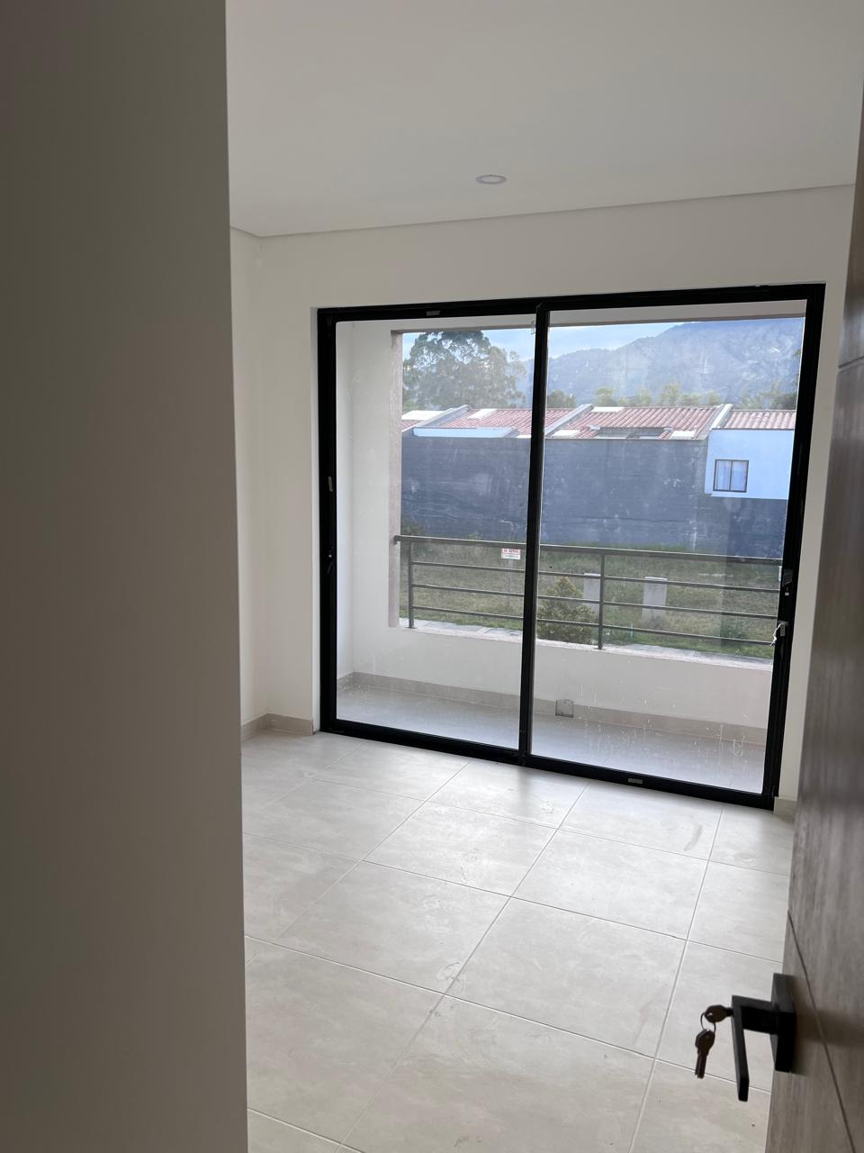 VENTA CASA EN LA CEJA  — foto 2 de 24
