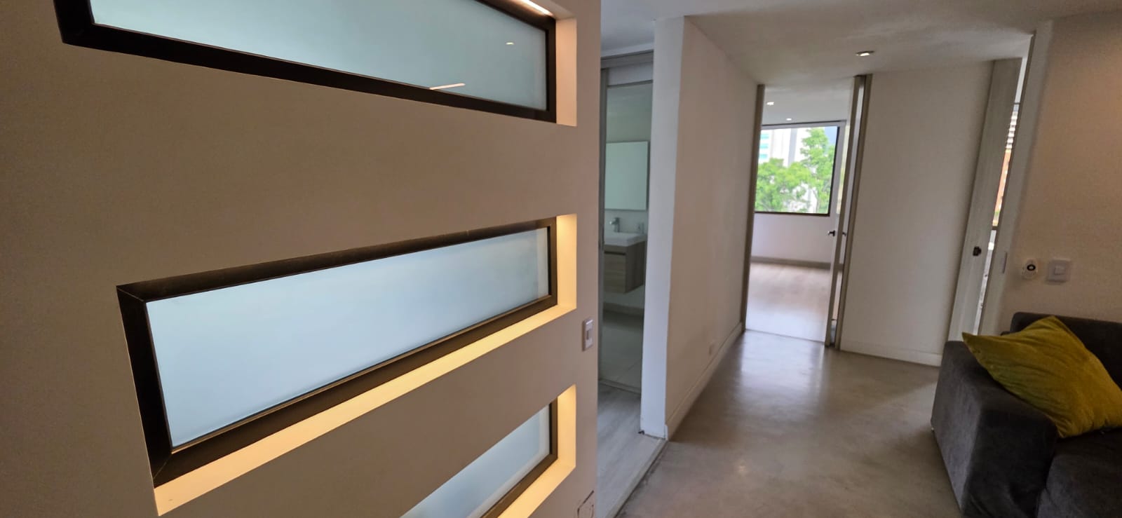 VENDO APARTAMENTO EN MEDELLIN POBLADO  — foto 2 de 15