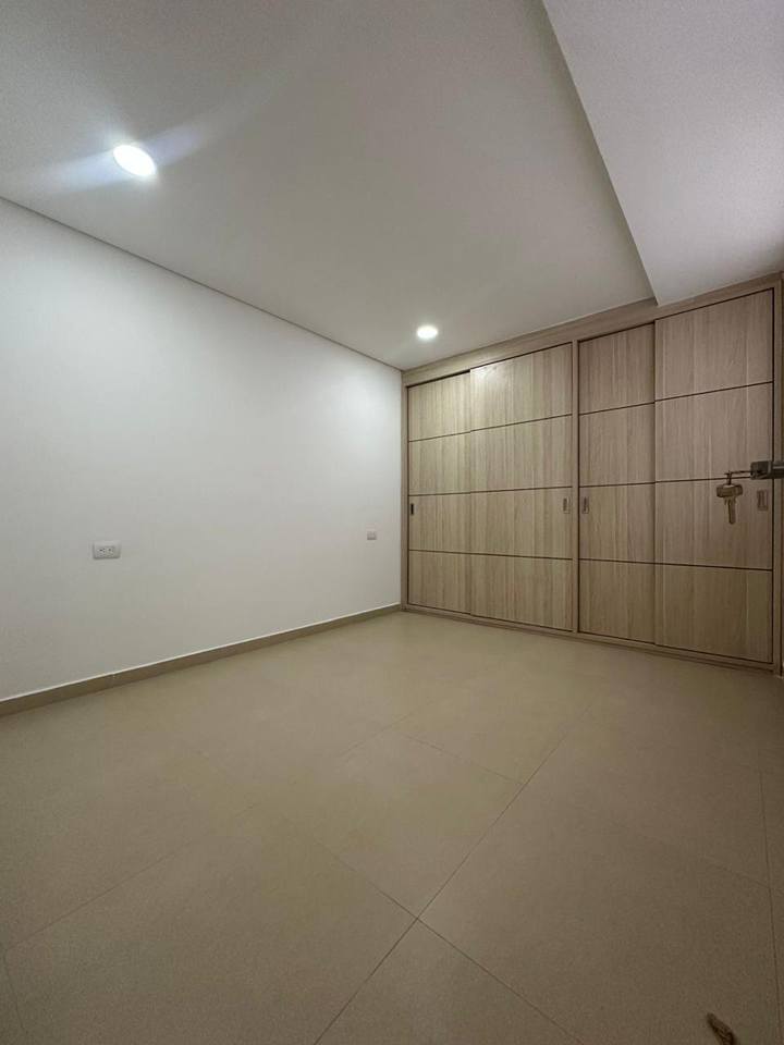Apartamento en venta en Bello, Remodelado, Excelente Ubicación. — foto 2 de 8