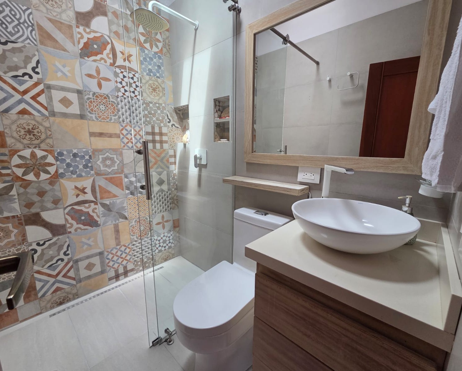 VENDO EXCLUSIVA CASA REMODELA EN BELEN CERCA ARKADIA — foto 3 de 38