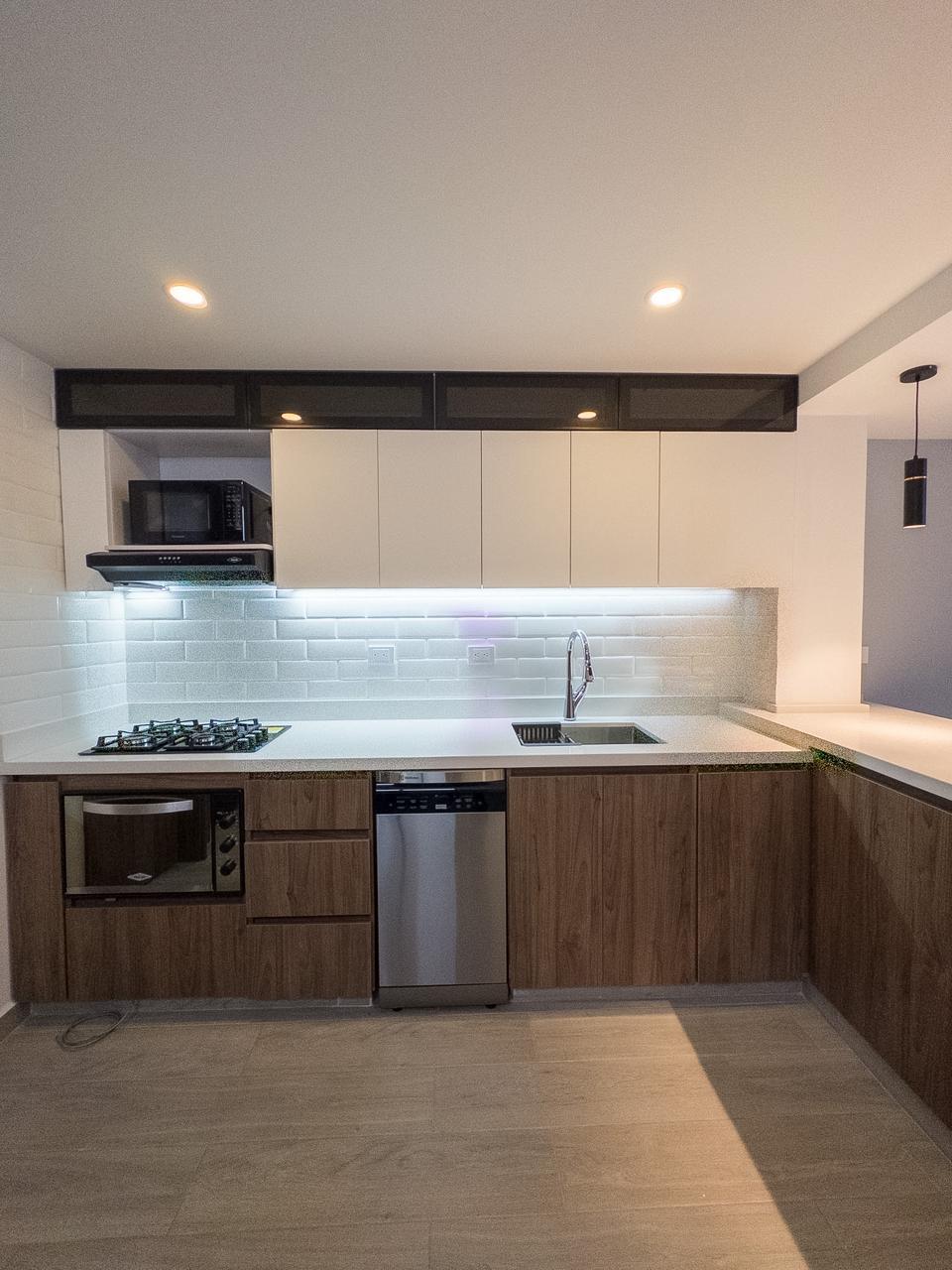 DÚPLEX EN VENTA EN LAURELES – UBICACIÓN PRIVILEGIADA — foto 2 de 9