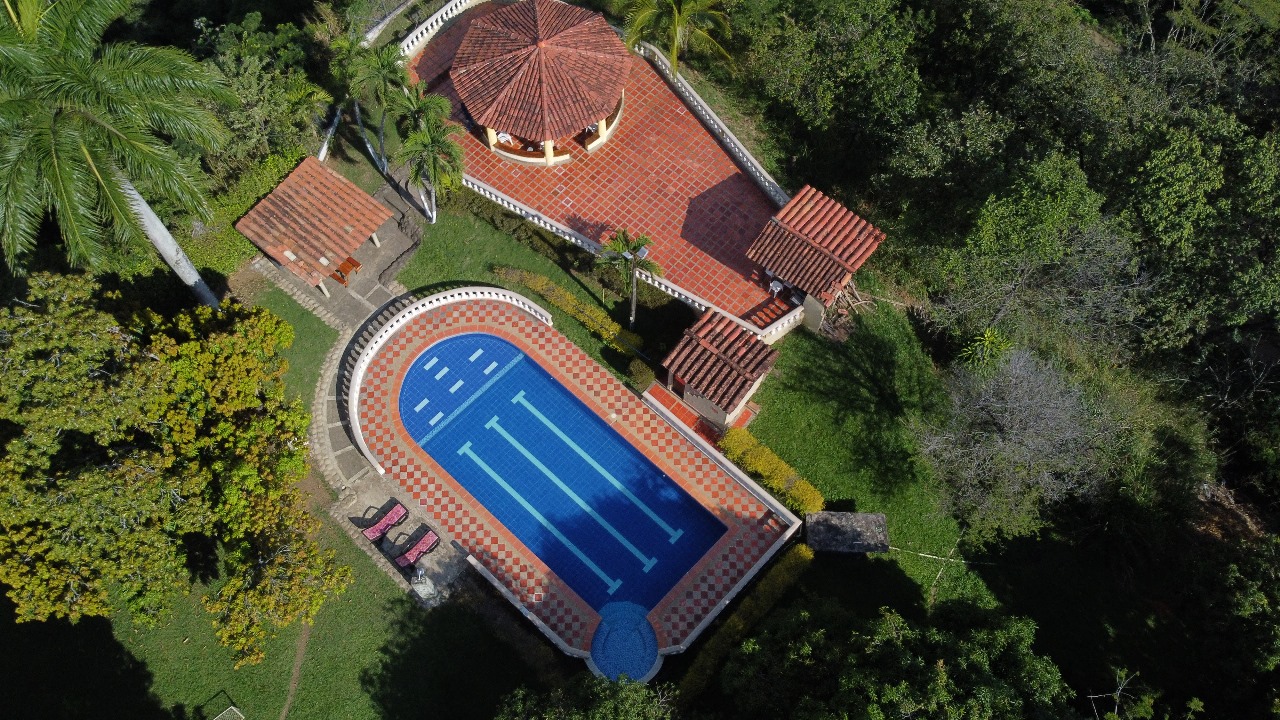 VENDO HERMOSA FINCA DE RECREO SAN JERONIMO — foto 2 de 28