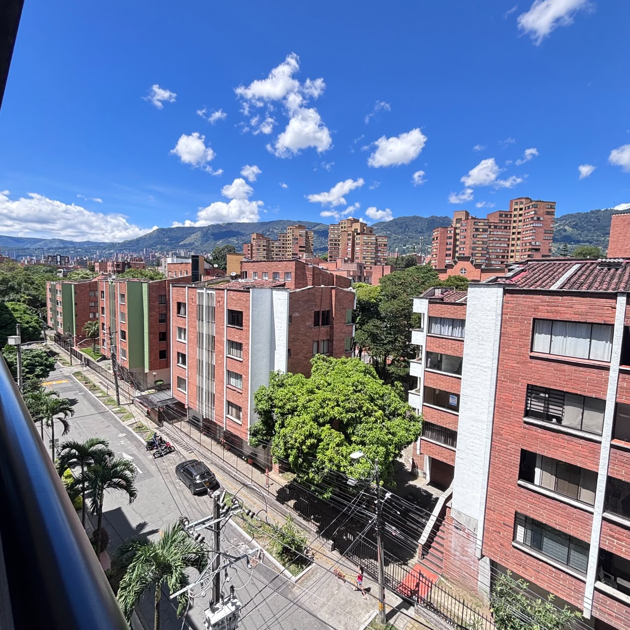 VENDO MODERNO APARTAMENTO SECTOR EL PORTAL PERMITE RENTAS CORTAS — foto 3 de 33