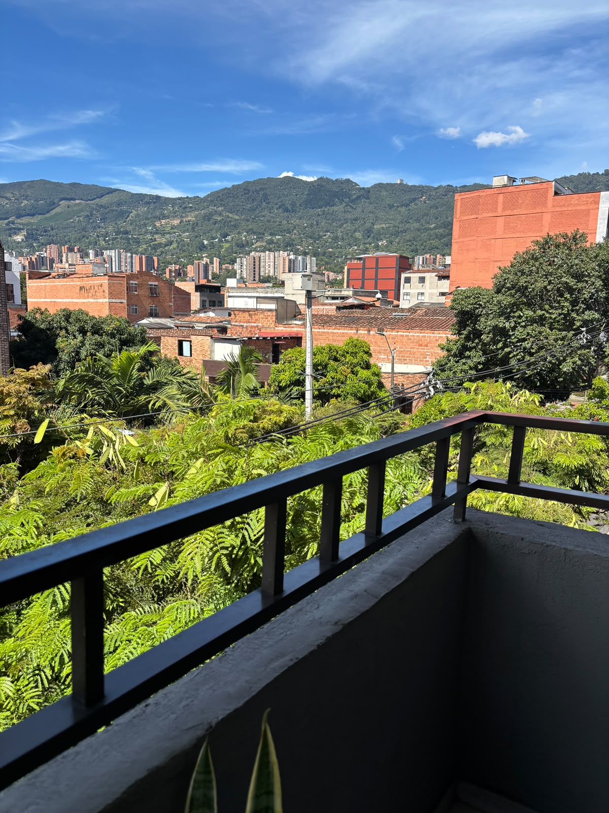 VENDO APARTAMENTO ENVIGADO BARRIO MESA PERMITE RENTAS CORTAS — foto 2 de 32