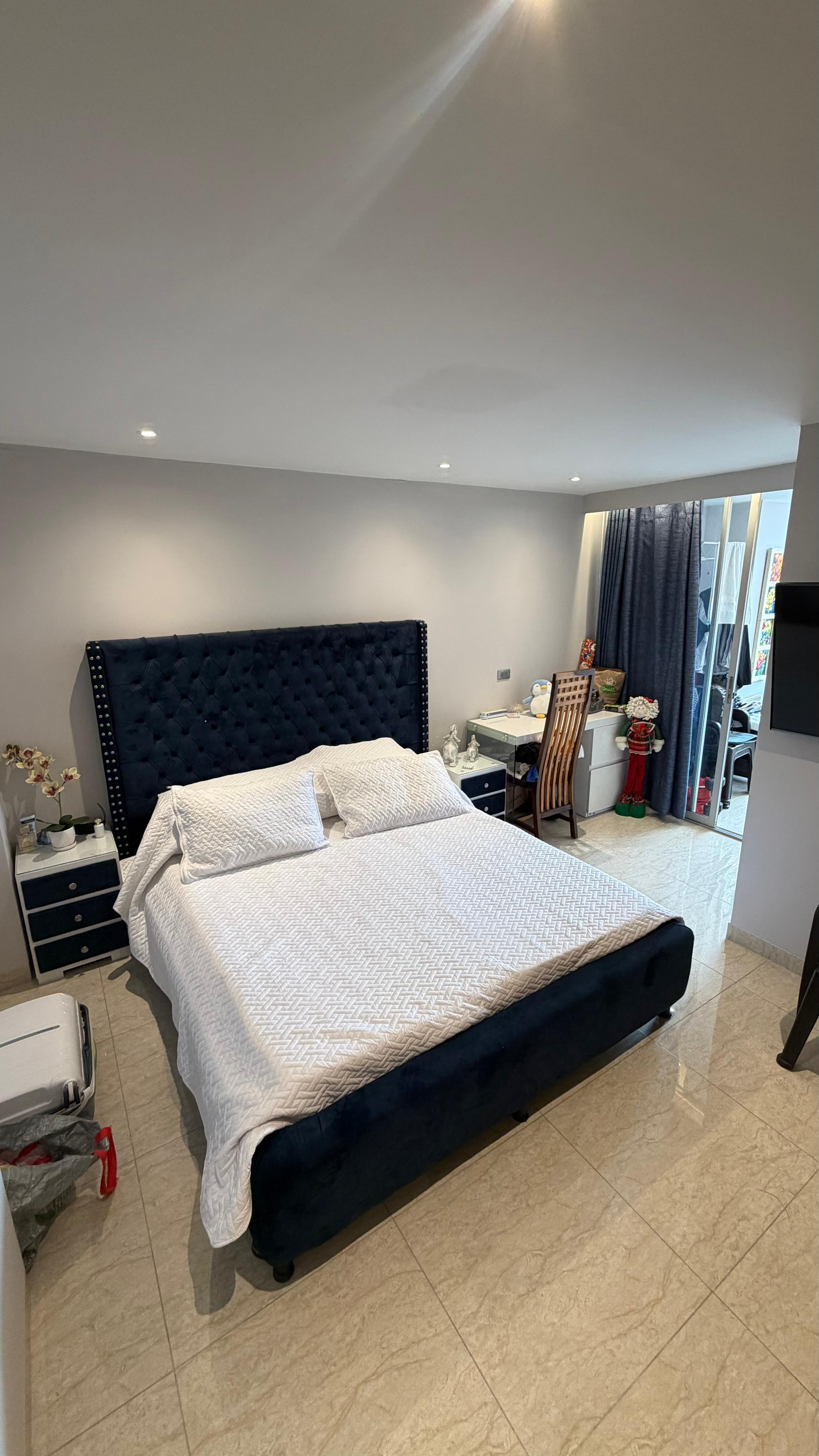 VENDO MODERNO APARTAMENTO EN LAURELES — foto 5 de 16