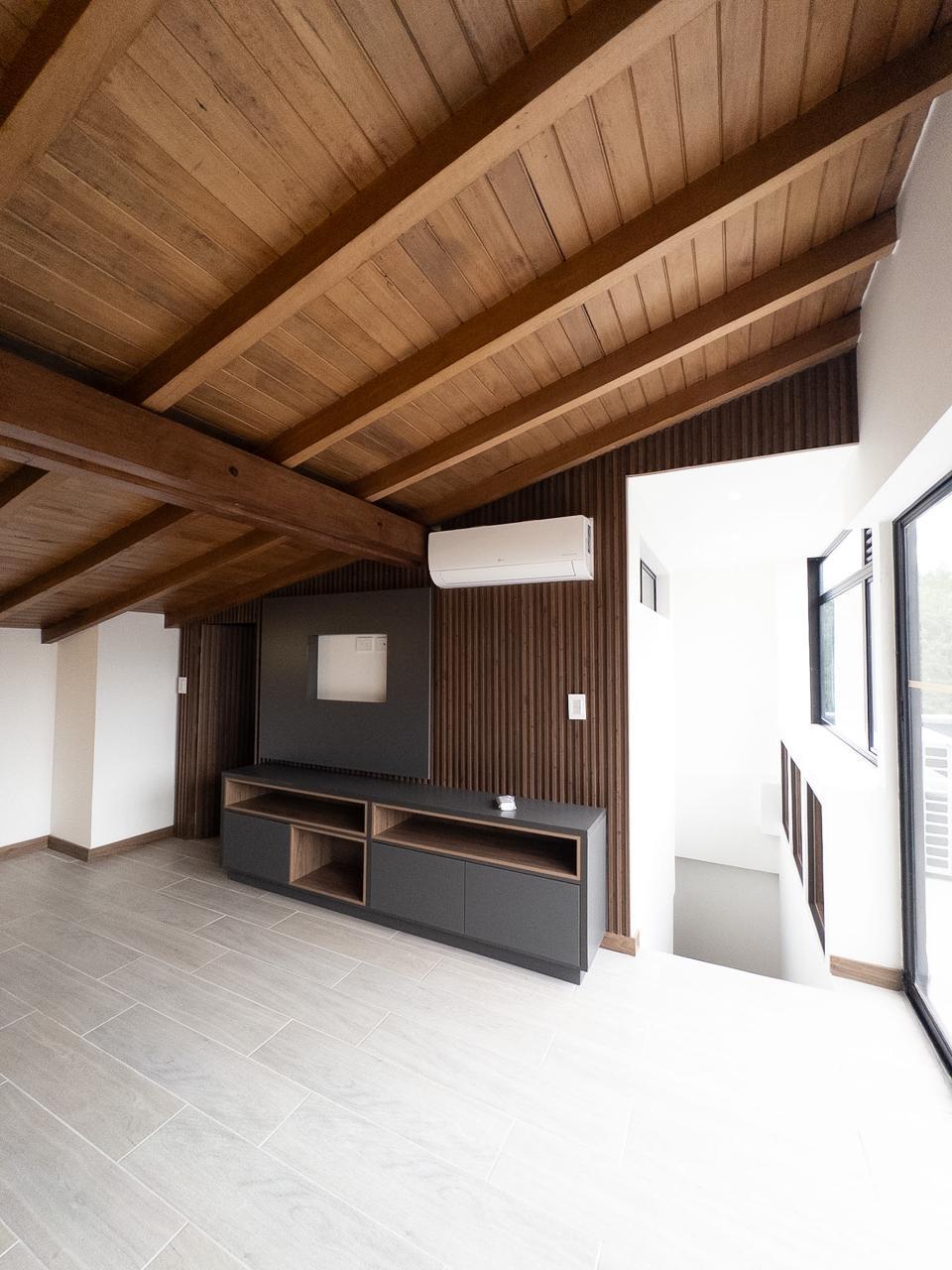 DÚPLEX EN VENTA EN LAURELES – UBICACIÓN PRIVILEGIADA — foto 3 de 9