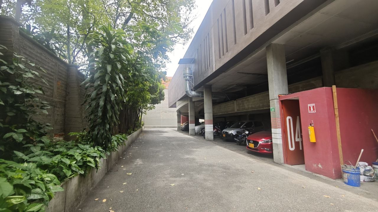 Apartamento en Venta en Los Colores, Medellín - 2 Alcobas — foto 4 de 36