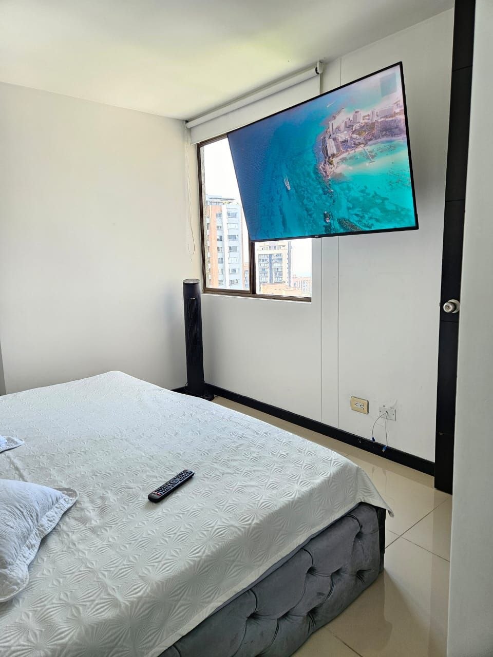 Apartamento Amoblado en Arriendo en El Poblado - Los Gonzáles — foto 4 de 31