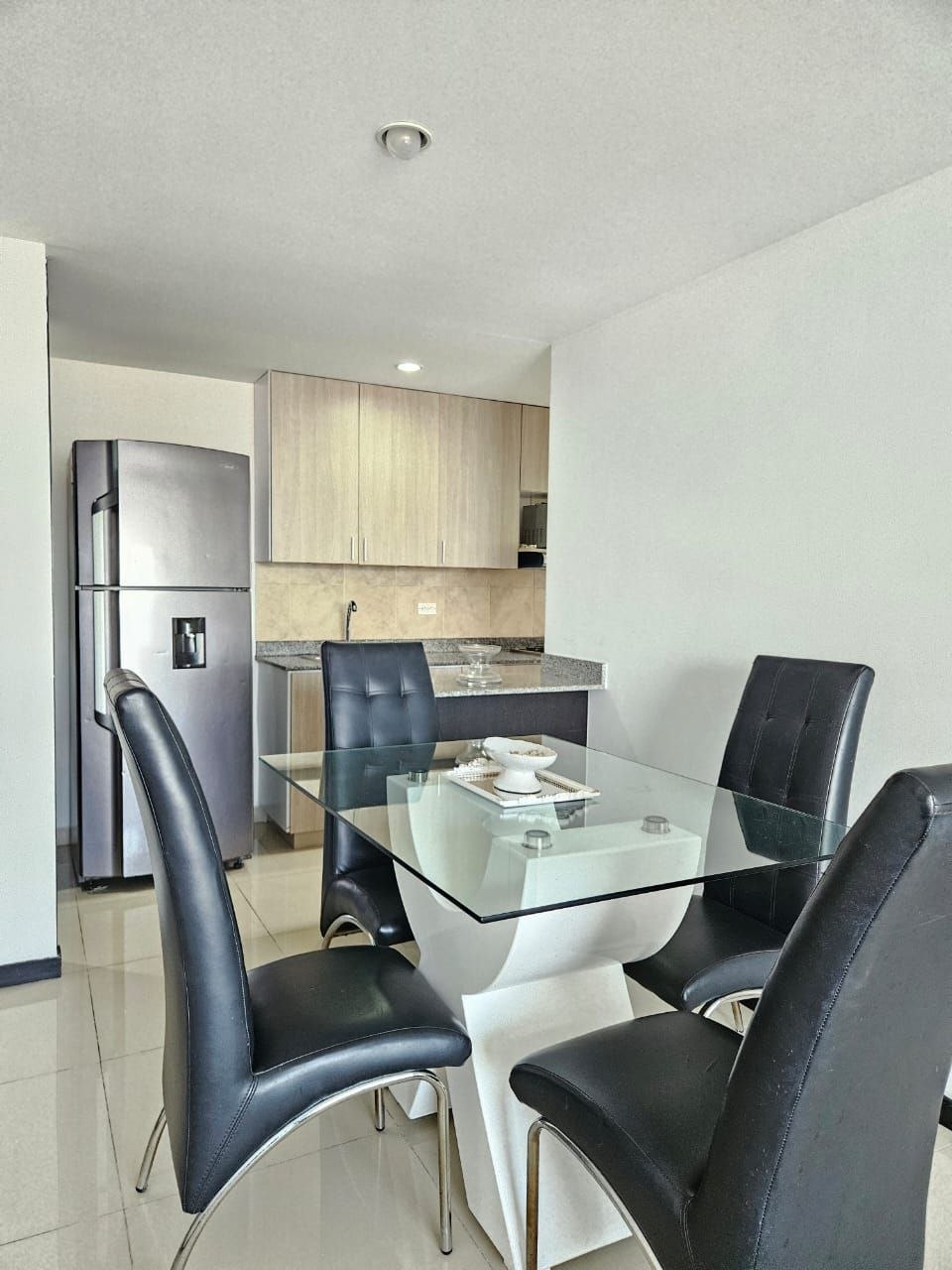 Apartamento Amoblado en Arriendo en El Poblado - Los Gonzáles — foto 5 de 31