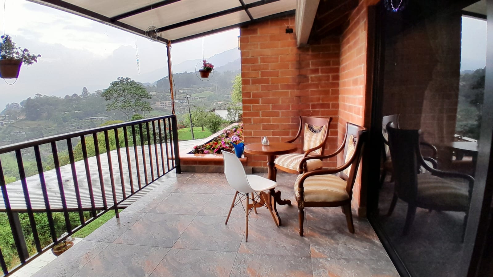 Casa Campestre en venta — VENDO CASA FINCA INDEPENDIENTE ENVIGADO