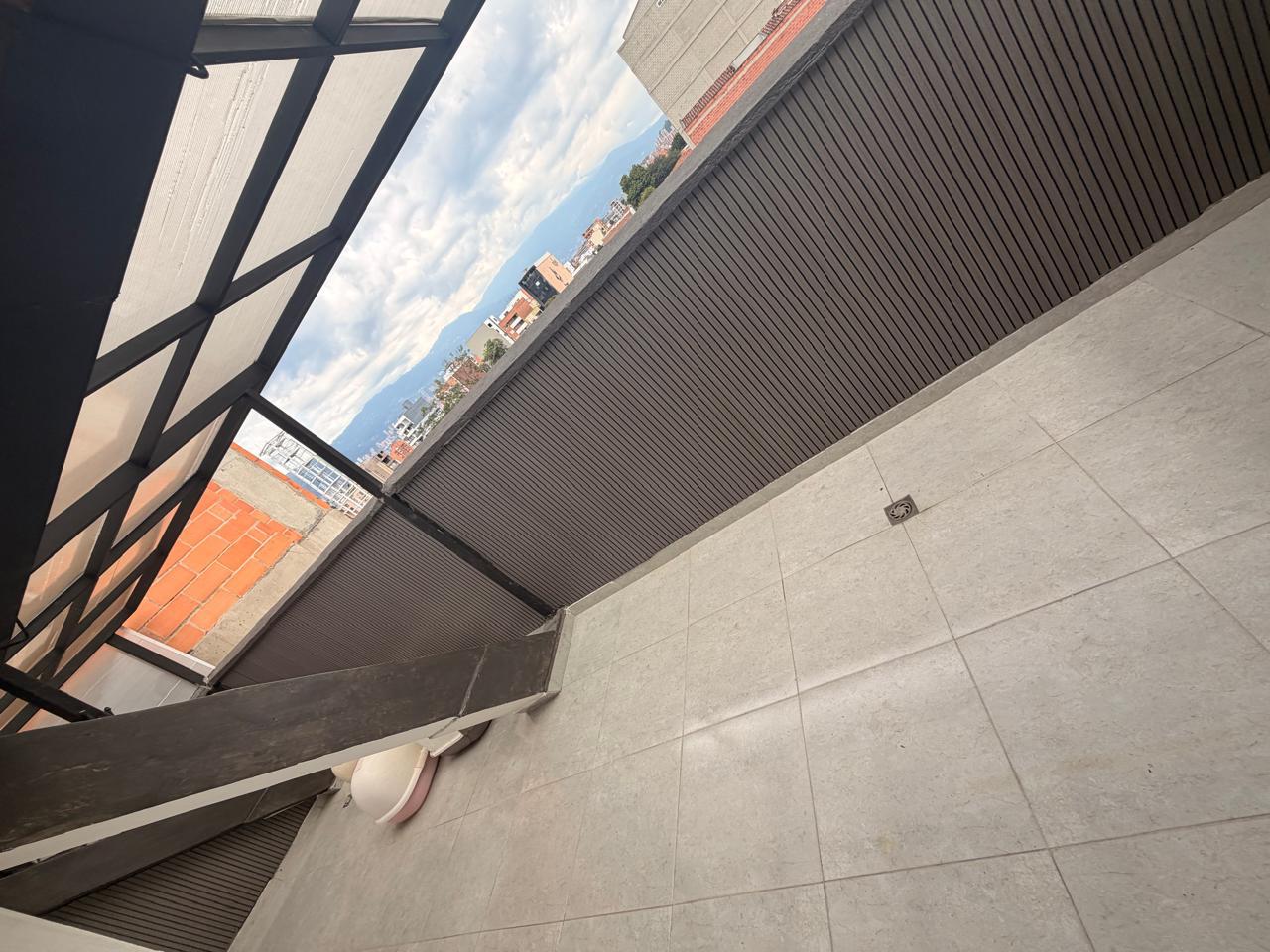 VENDO DUPLEX  FRENTE AL VIVA LAURELES PRECIO DE OPORTUNIDAD — foto 3 de 24