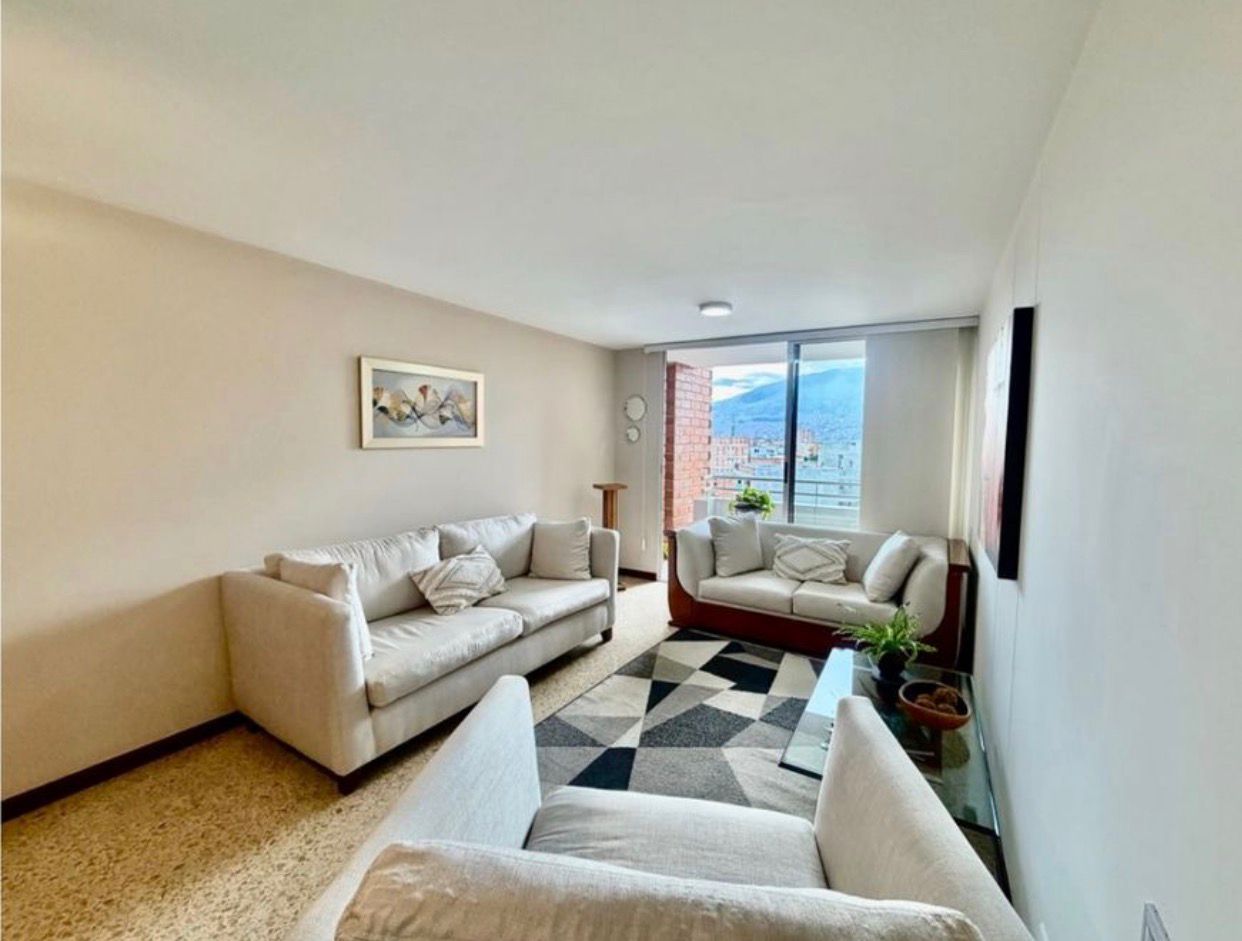 APARTAMENTO EN VENTA LAURELES CERCA AL PRIMER PARQUE — foto 4 de 17