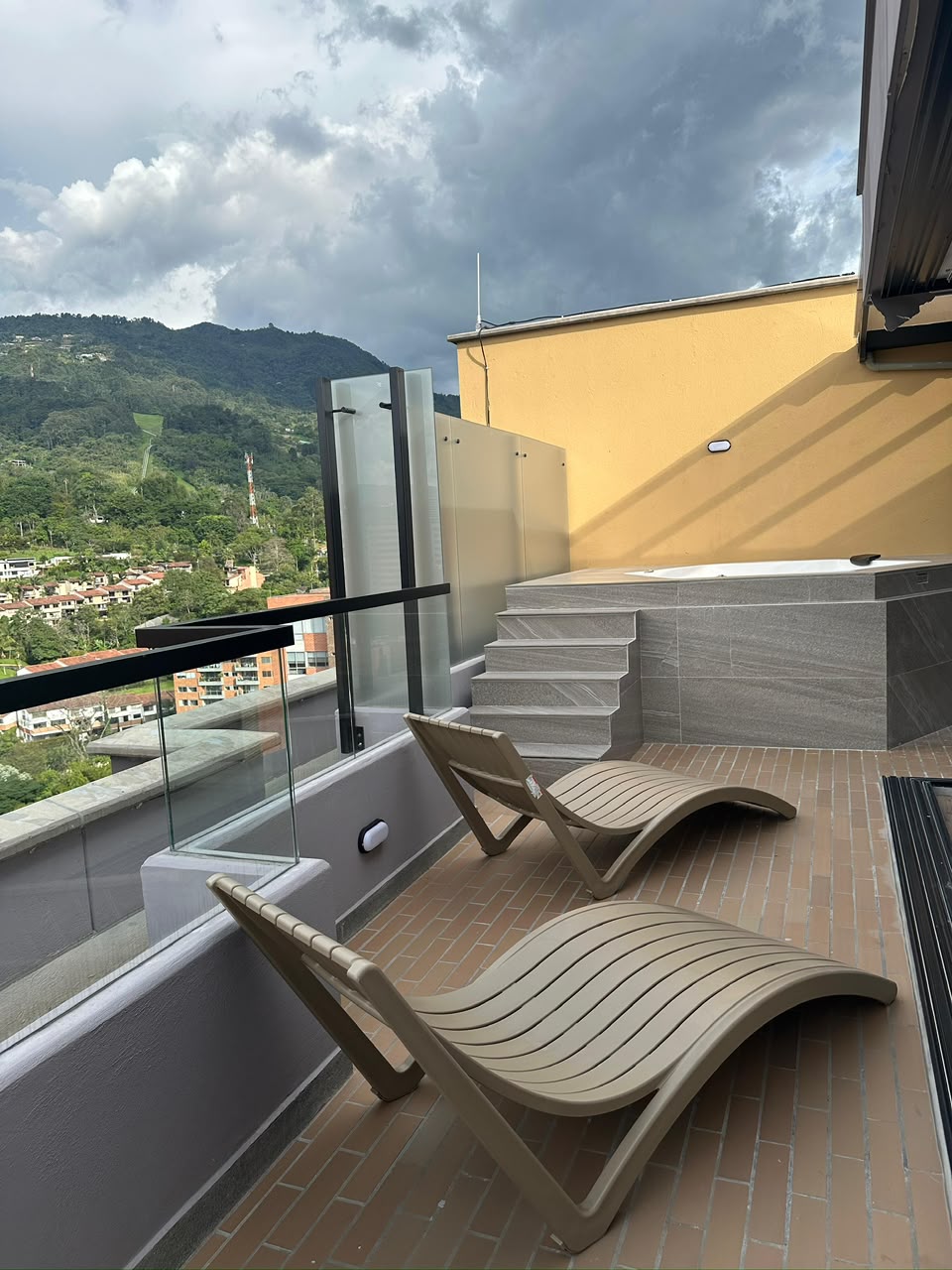 Arriendo Penthouse Amoblado Loma del Esmeraldal Envigado — foto 5 de 19