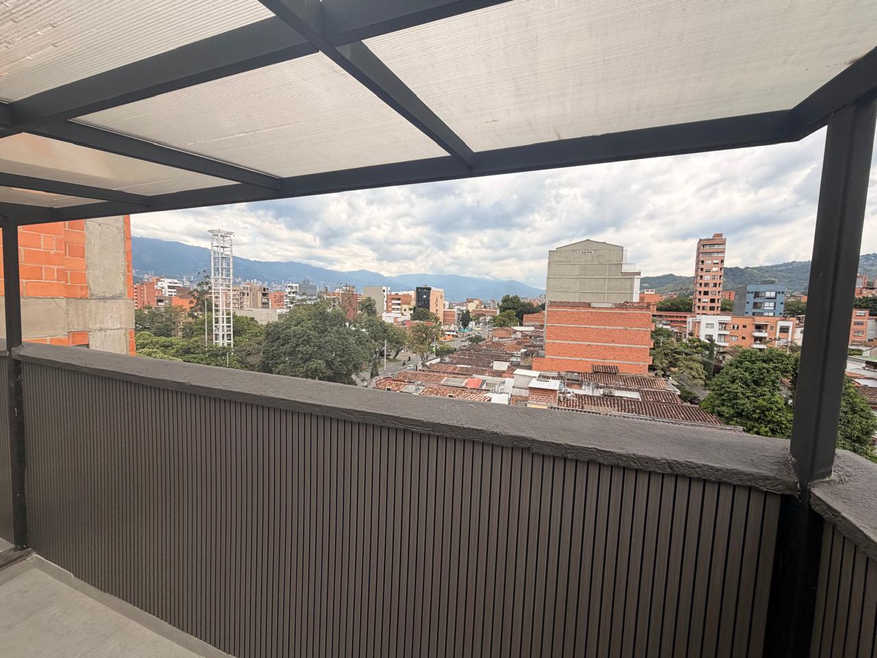 VENDO DUPLEX  FRENTE AL VIVA LAURELES PRECIO DE OPORTUNIDAD — foto 4 de 24