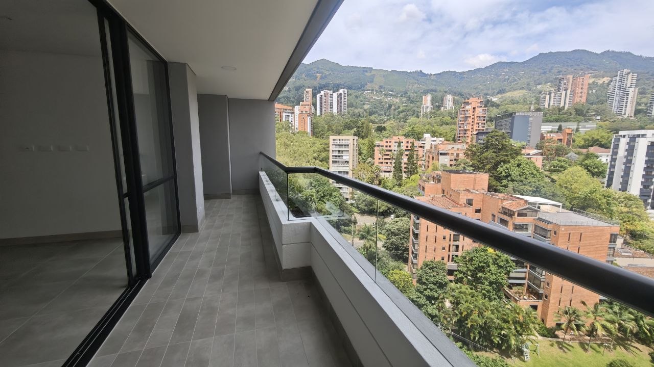 Apartamento en Venta en El Poblado, Medellín - Para Estrenar — foto 5 de 25