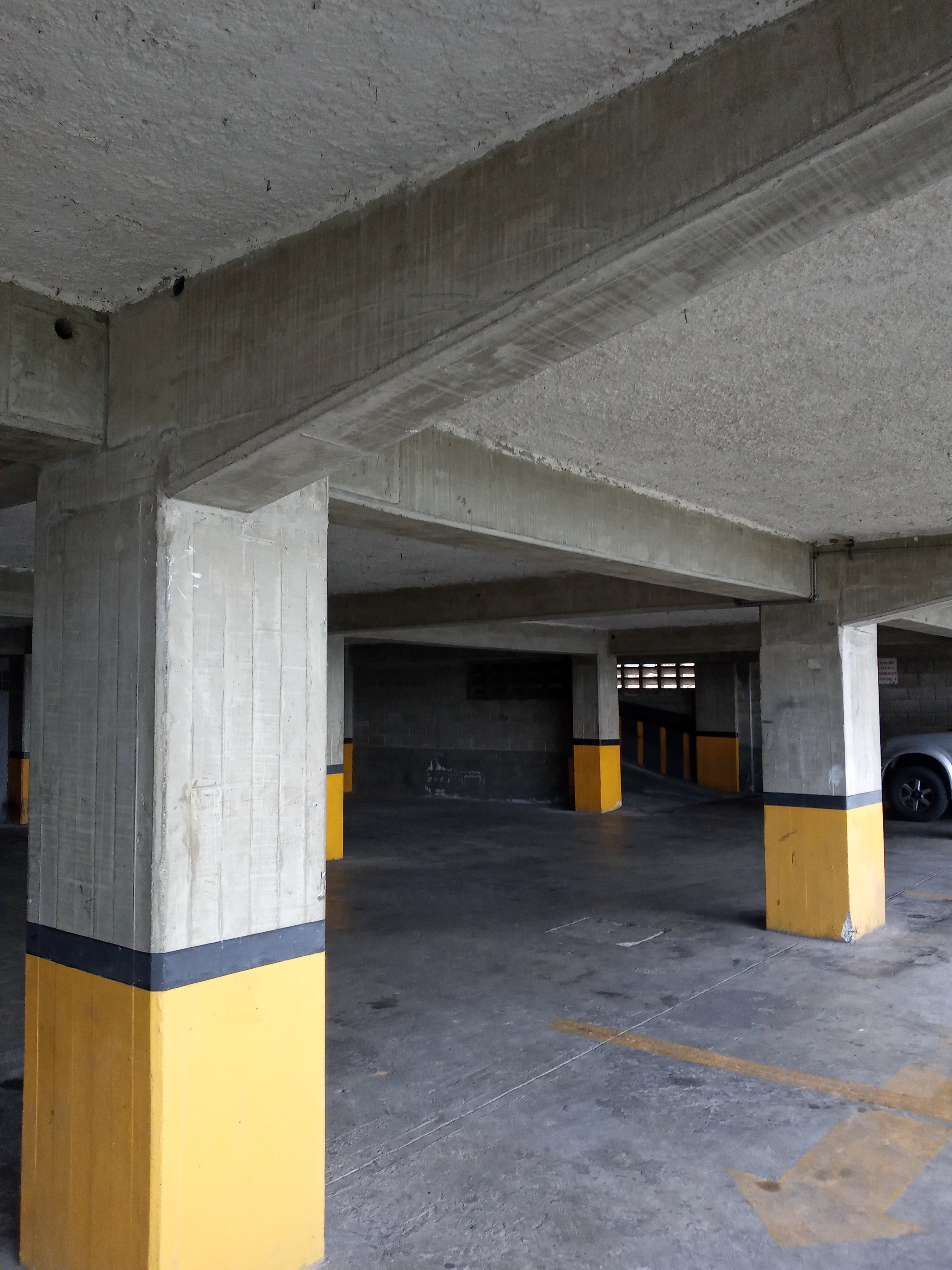 ALQUILER LOCAL INDUSTRIAL FILAS DE MARICHE