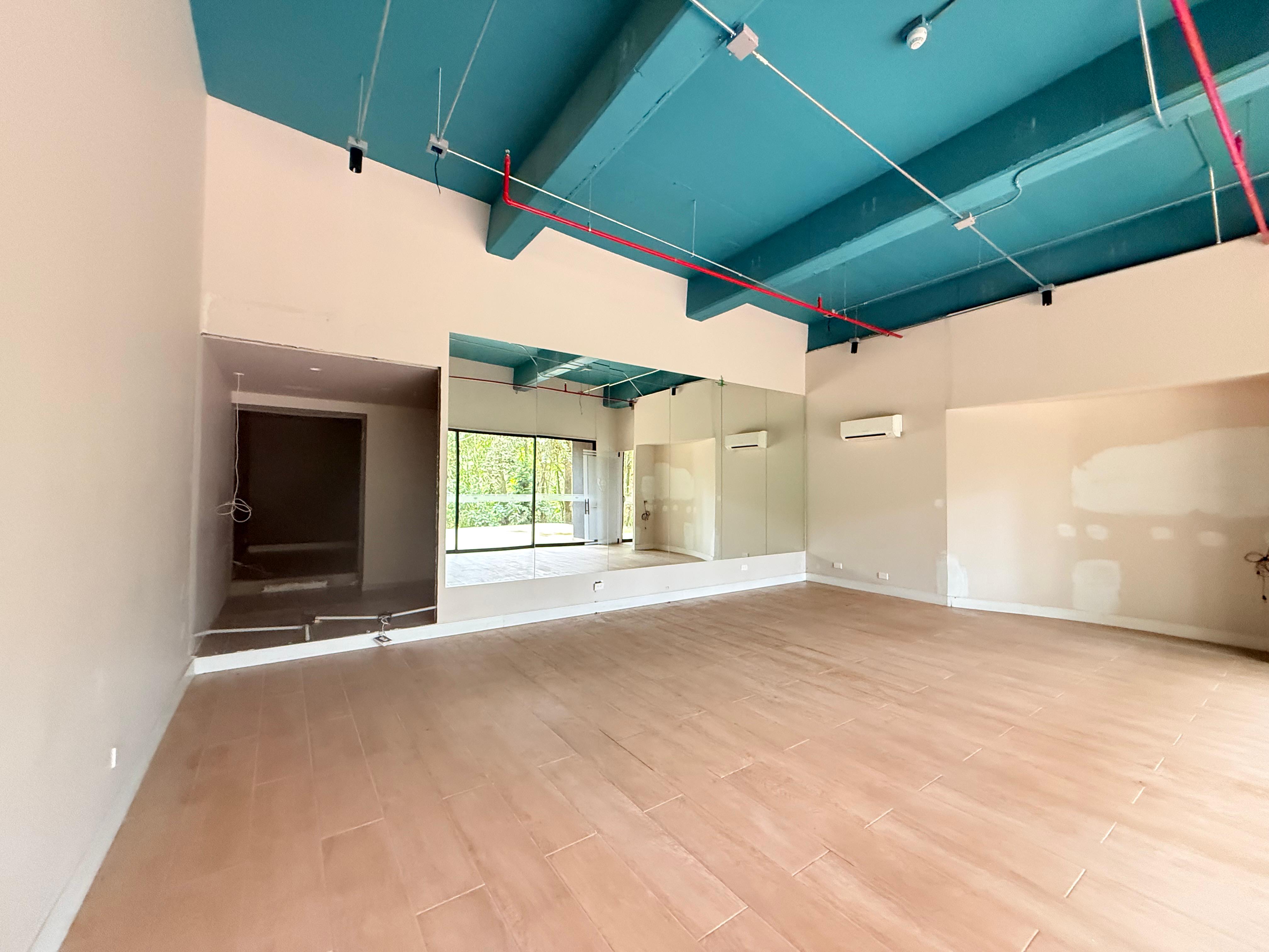 se vende o se arrienda oficina medellin